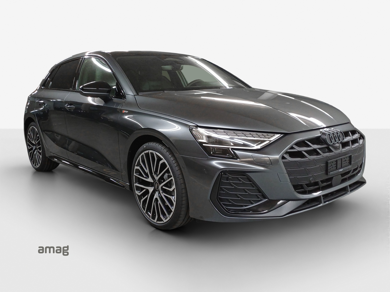 AUDI A3 Sportback TFSI 110 kW S line Attraction S tronic-image-5