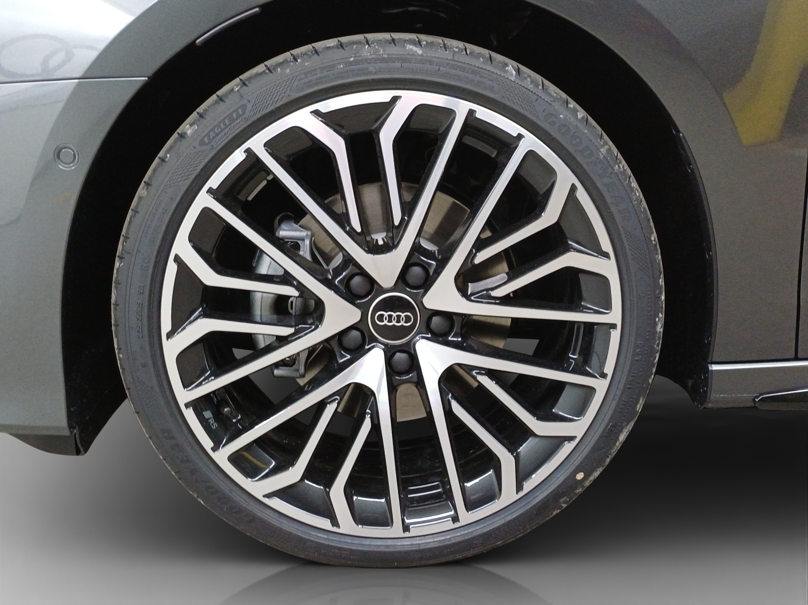 AUDI A3 Sportback TFSI 110 kW S line Attraction S tronic-image-15