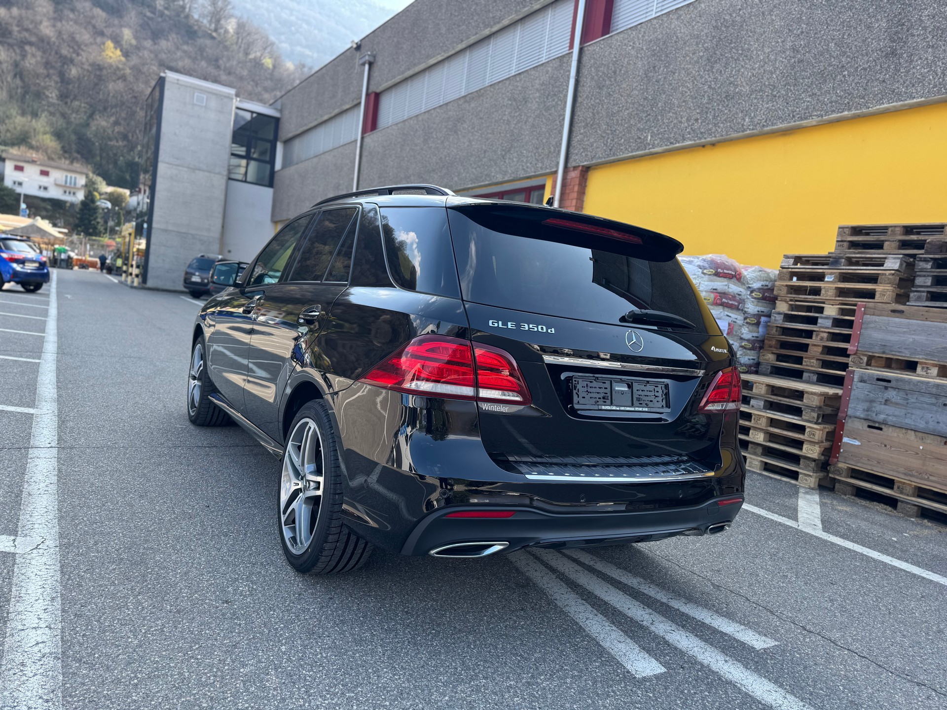 MERCEDES-BENZ GLE 350 d 4Matic 9G-Tronic-image-2