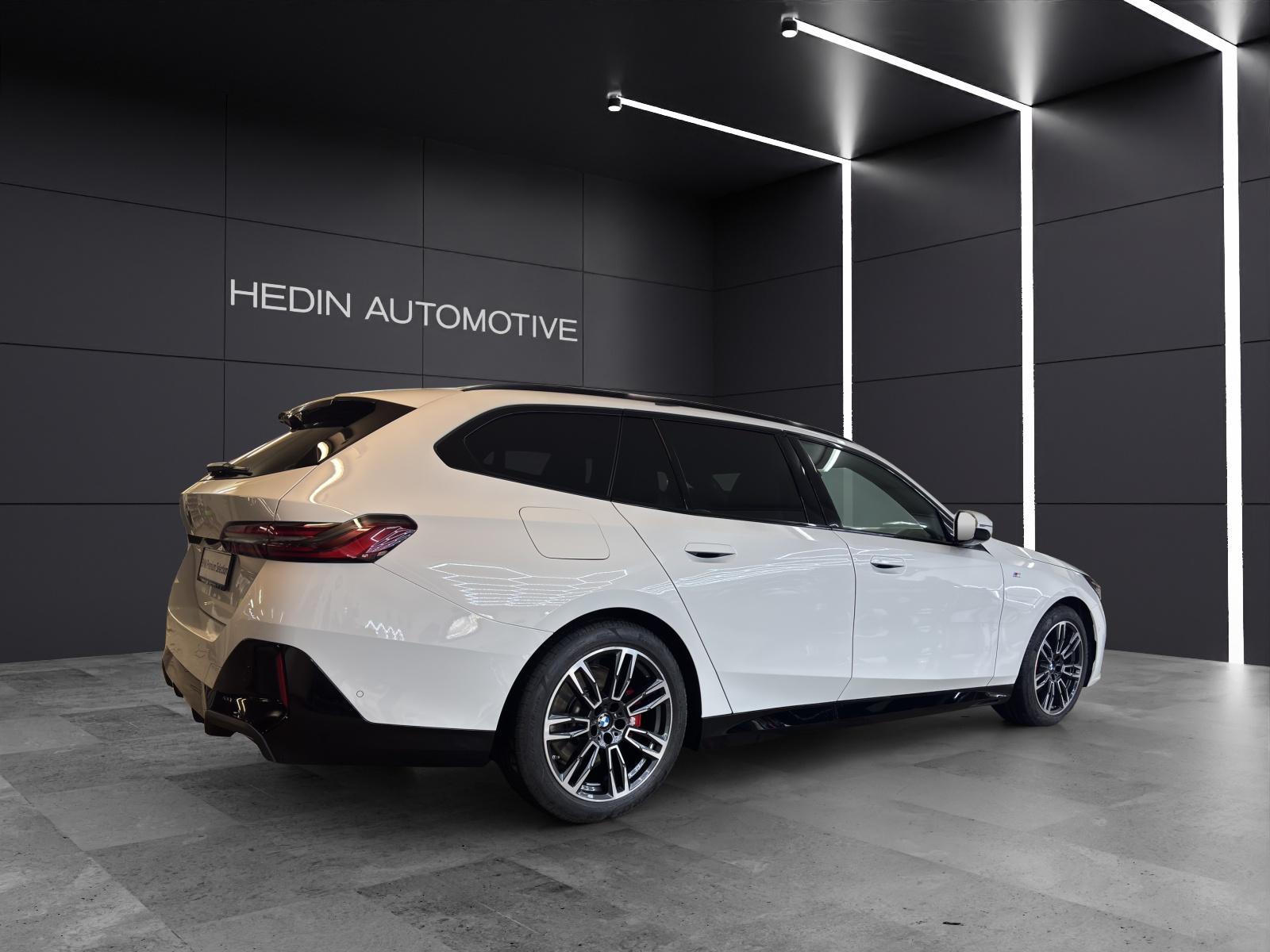 BMW 520d xDrive Touring-image-4