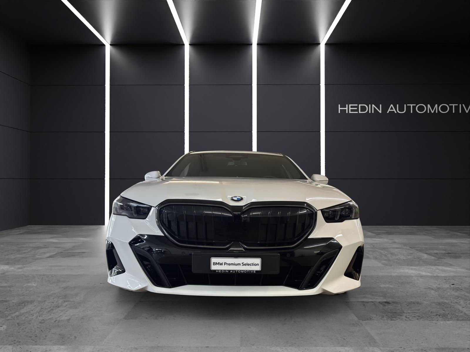 BMW 520d xDrive Touring-image-7