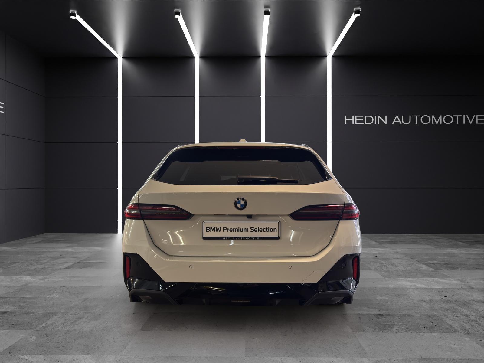 BMW 520d xDrive Touring-image-3