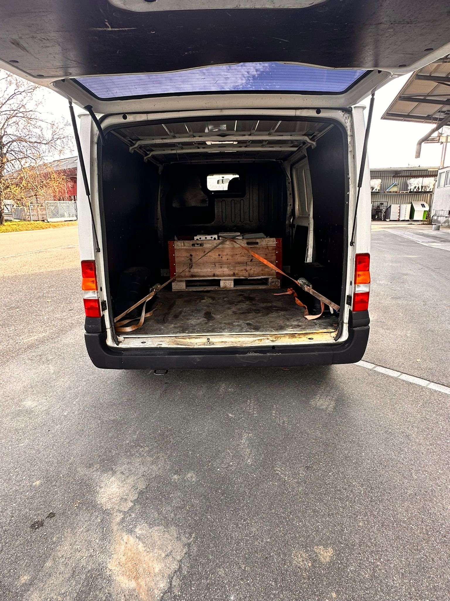 FORD Transit 260 S-image-6
