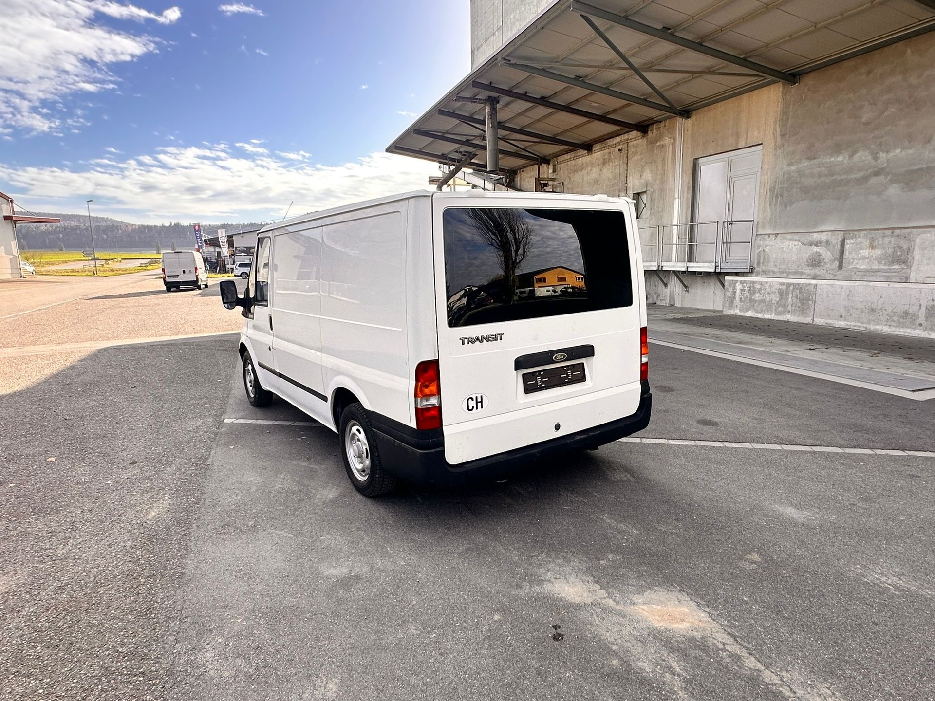 FORD Transit 260 S-image-5
