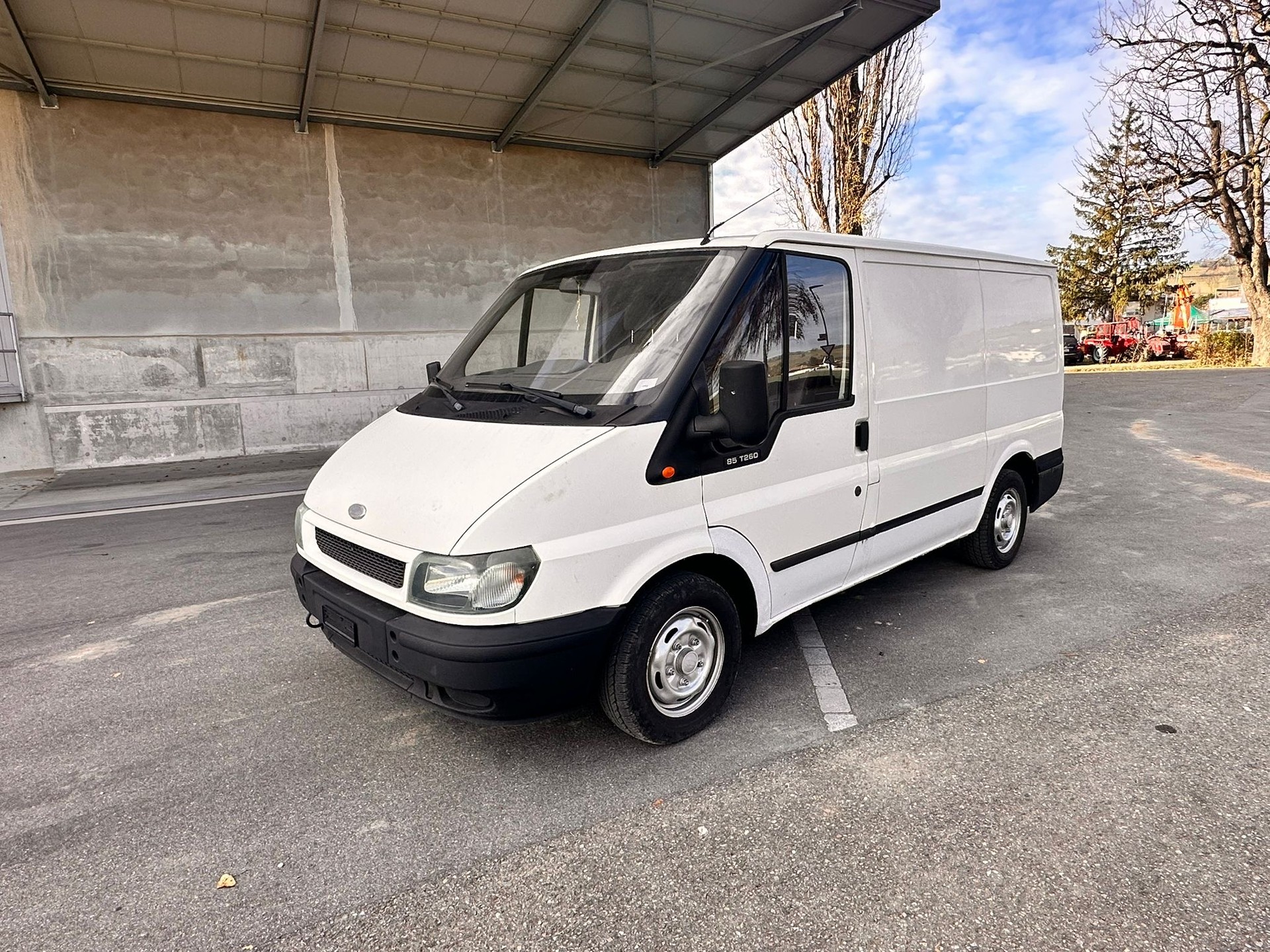 FORD Transit 260 S-image-3