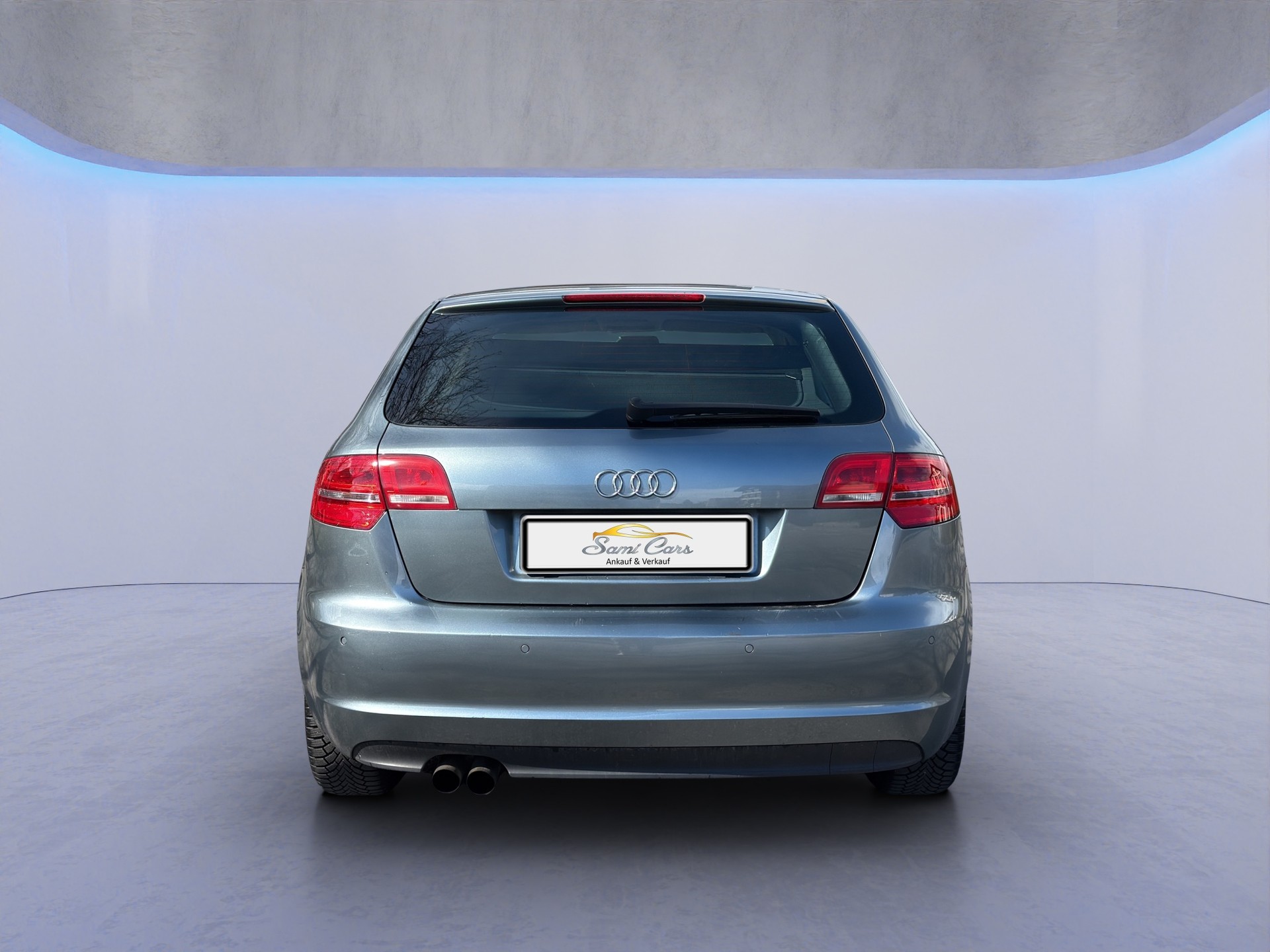 AUDI A3 Sportback 1.8 TFSI Ambiente S-tronic-image-4