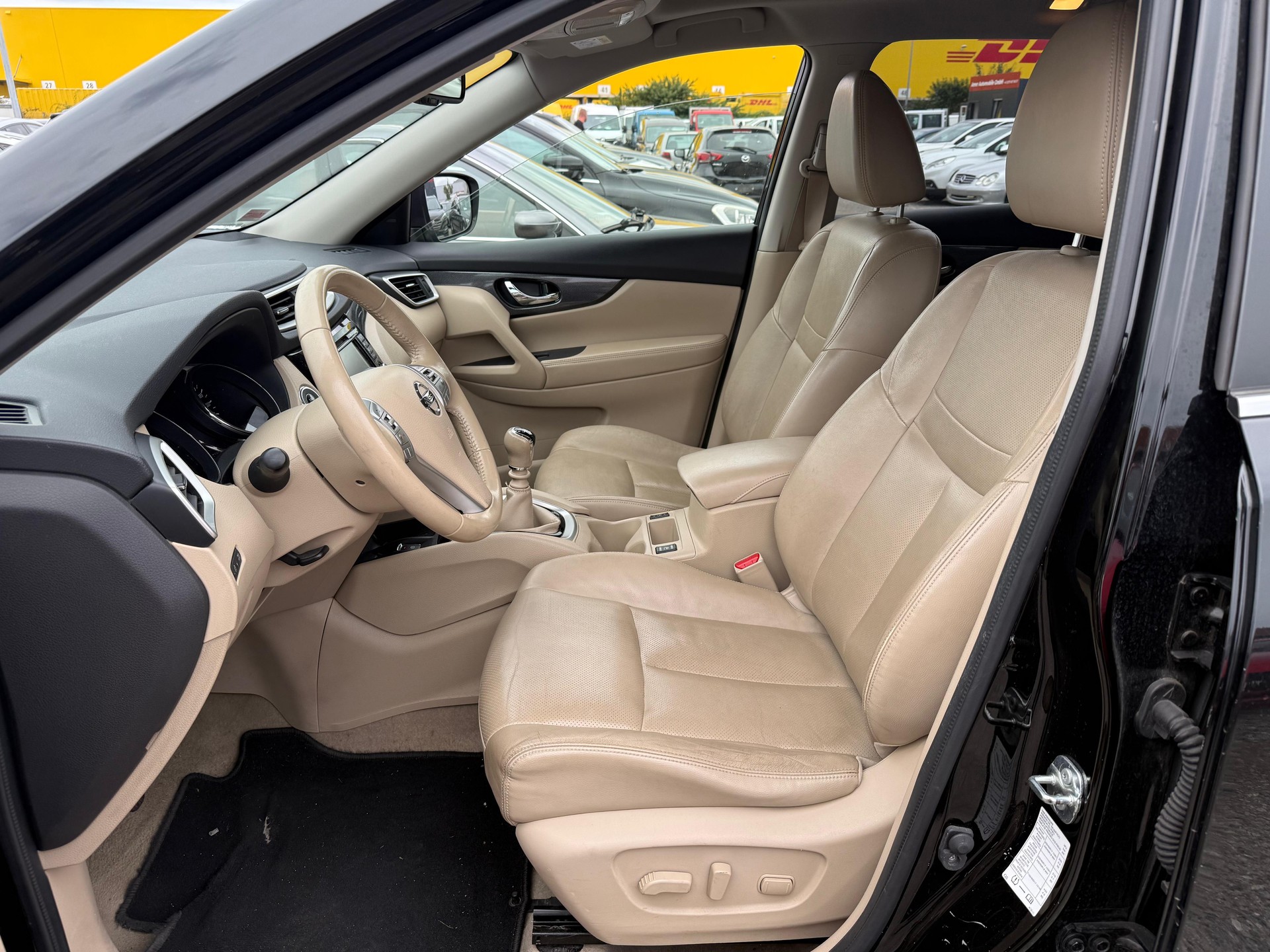 NISSAN X-Trail 1.6 dCi Tekna-image-8