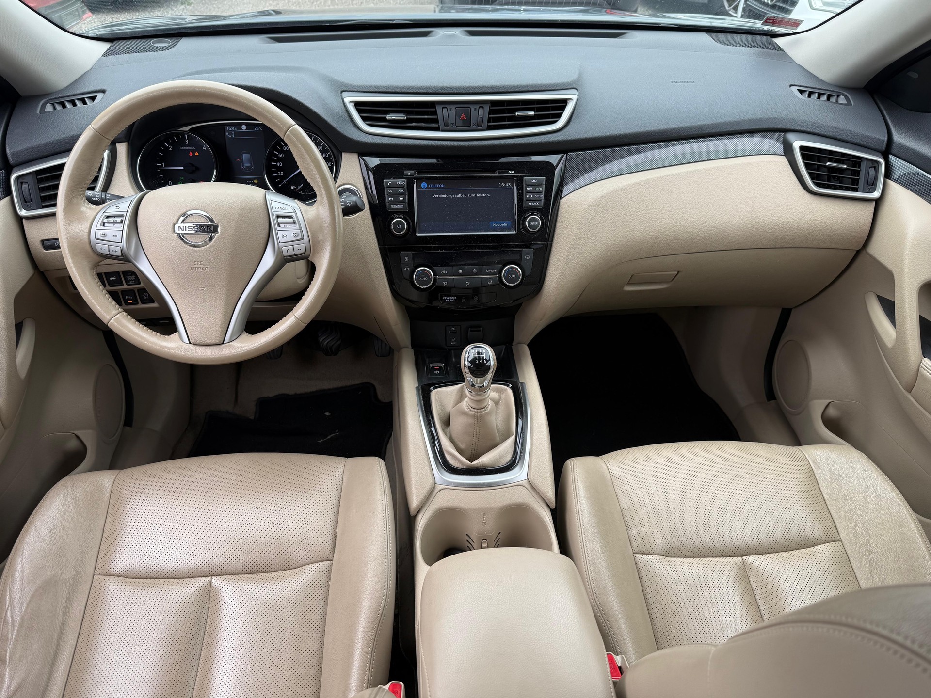 NISSAN X-Trail 1.6 dCi Tekna-image-9