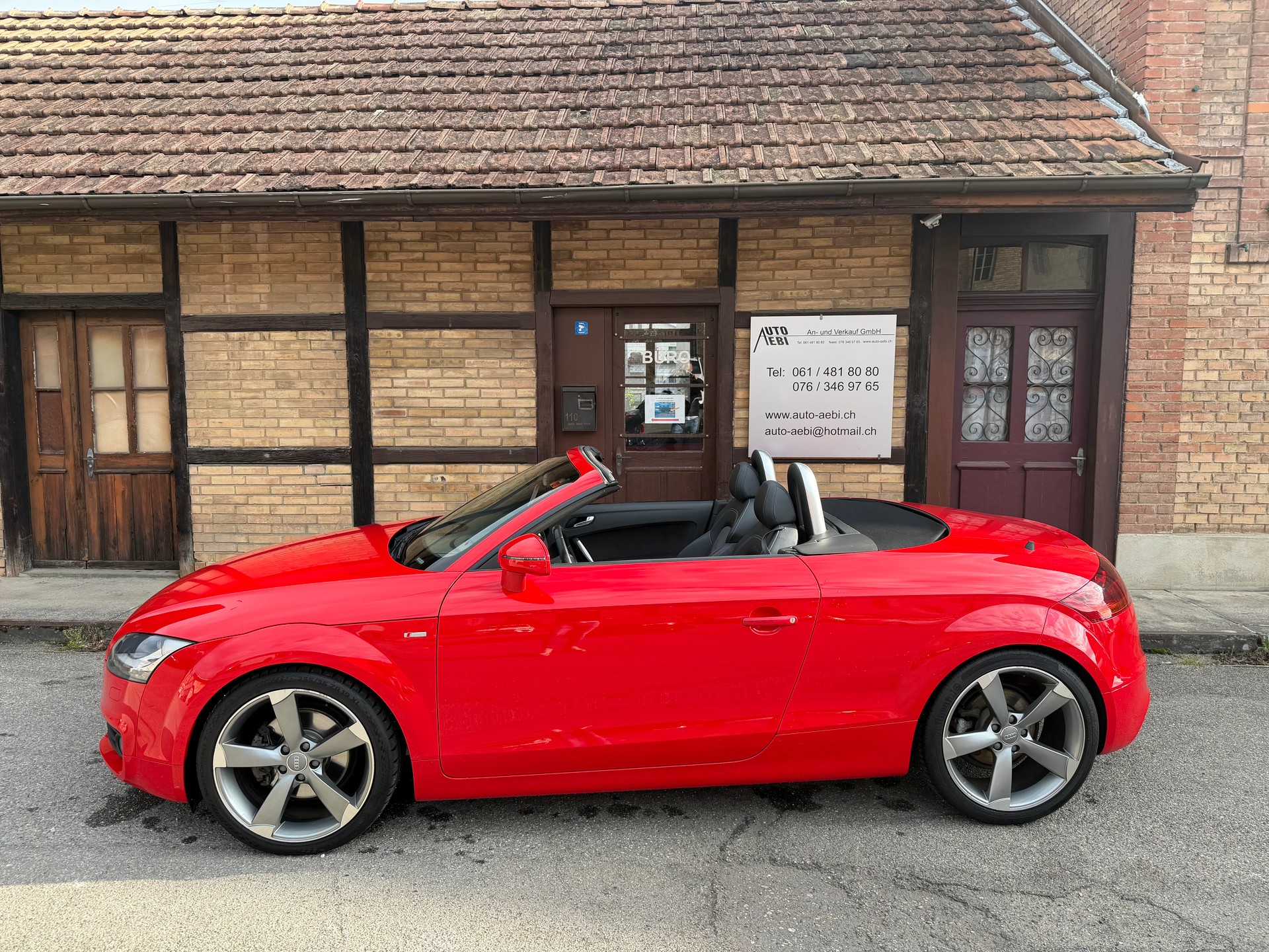 AUDI TT Roadster 2.0 TFSI Style-image-1