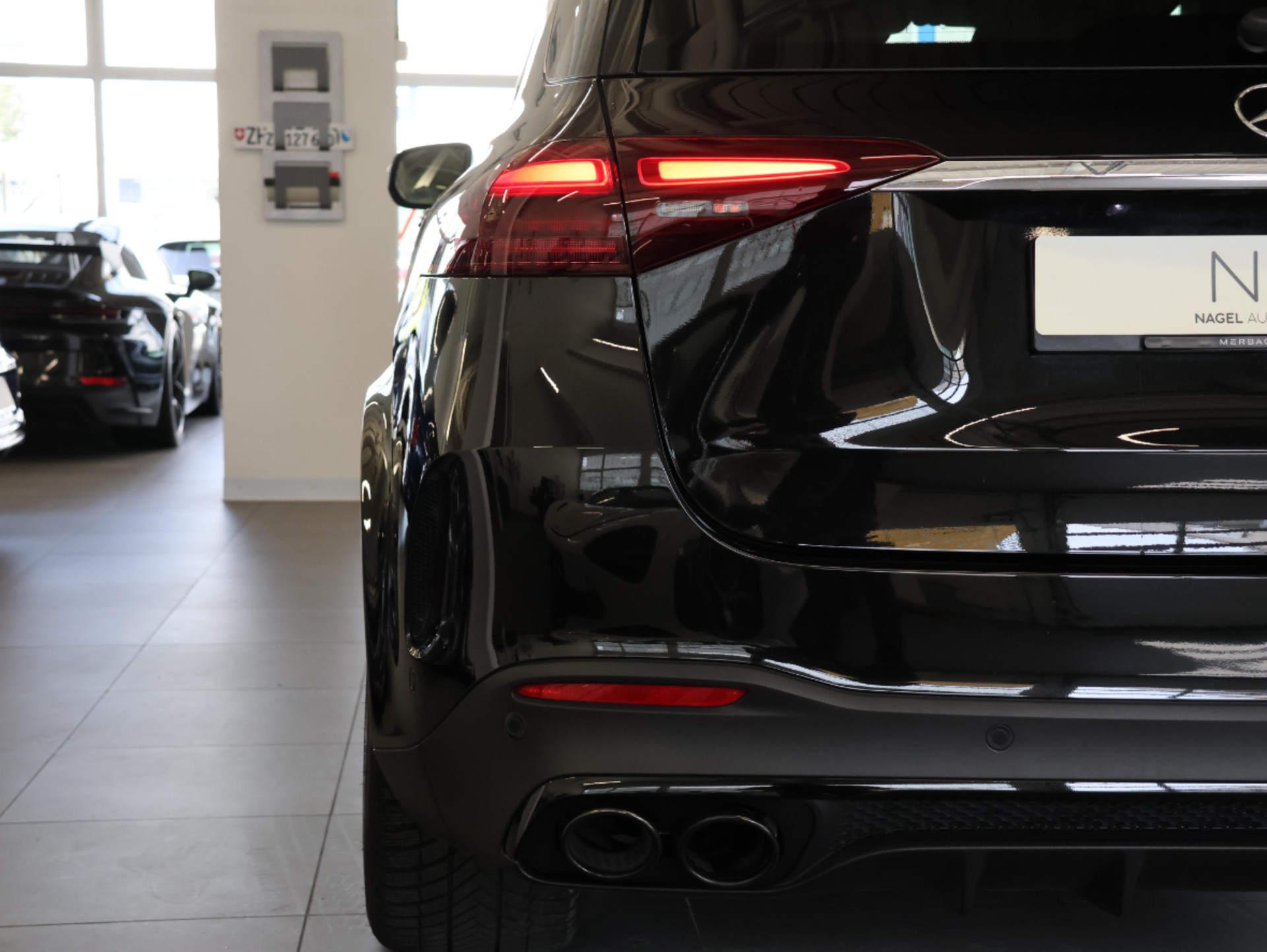 MERCEDES-BENZ GLE 53 AMG 4Matic+ 9G-Speedshift *MSI Plus* *Panoramadach* *Sitzheizung / Lüftung*-image-10