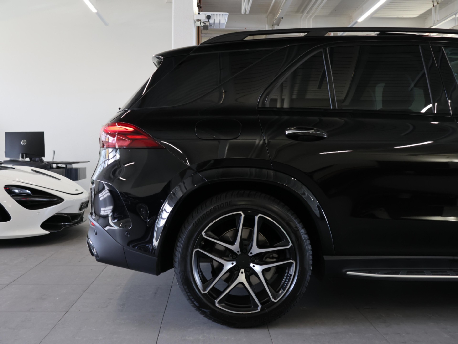 MERCEDES-BENZ GLE 53 AMG 4Matic+ 9G-Speedshift *MSI Plus* *Panoramadach* *Sitzheizung / Lüftung*-image-11