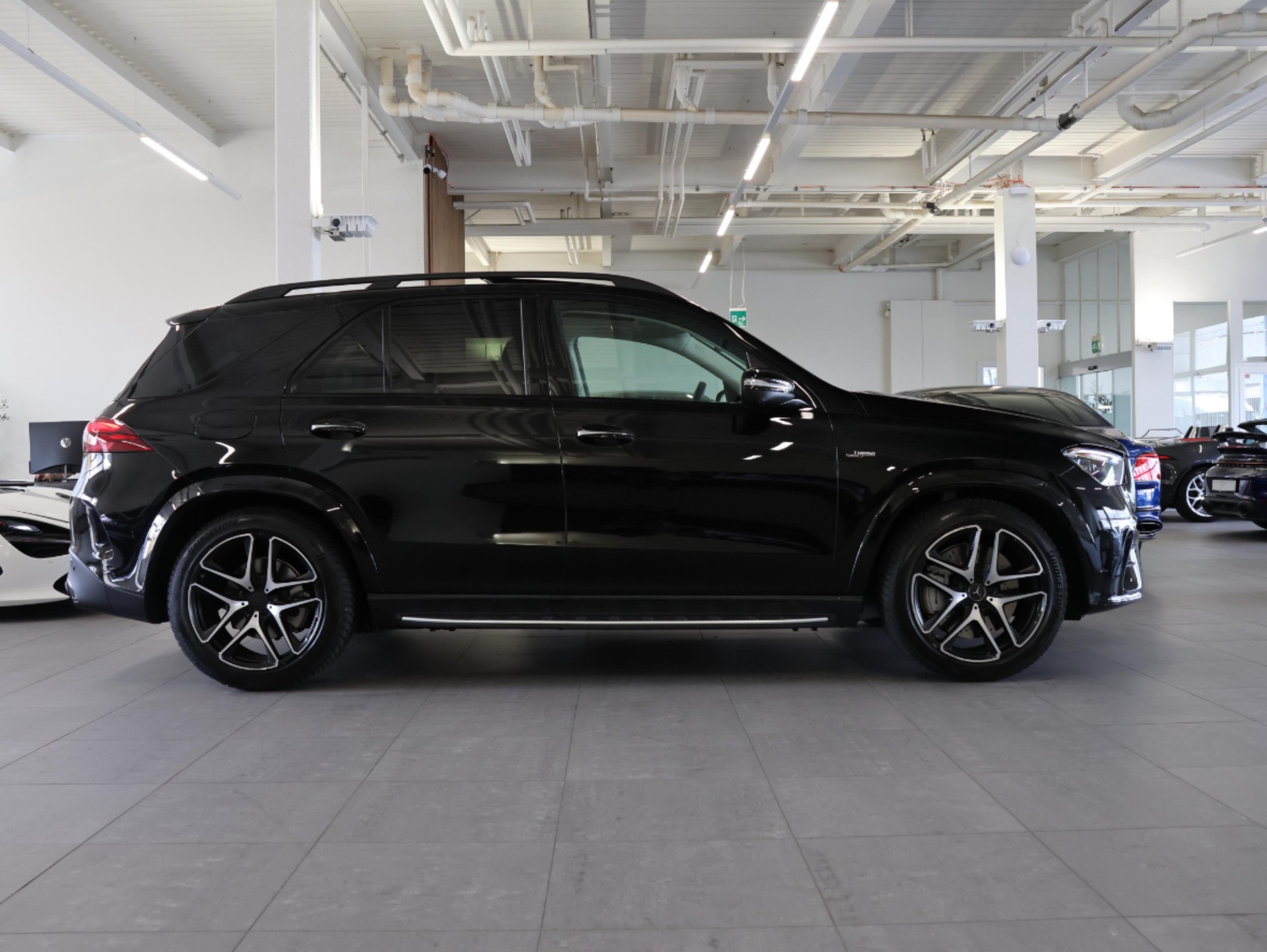 MERCEDES-BENZ GLE 53 AMG 4Matic+ 9G-Speedshift *MSI Plus* *Panoramadach* *Sitzheizung / Lüftung*-image-6