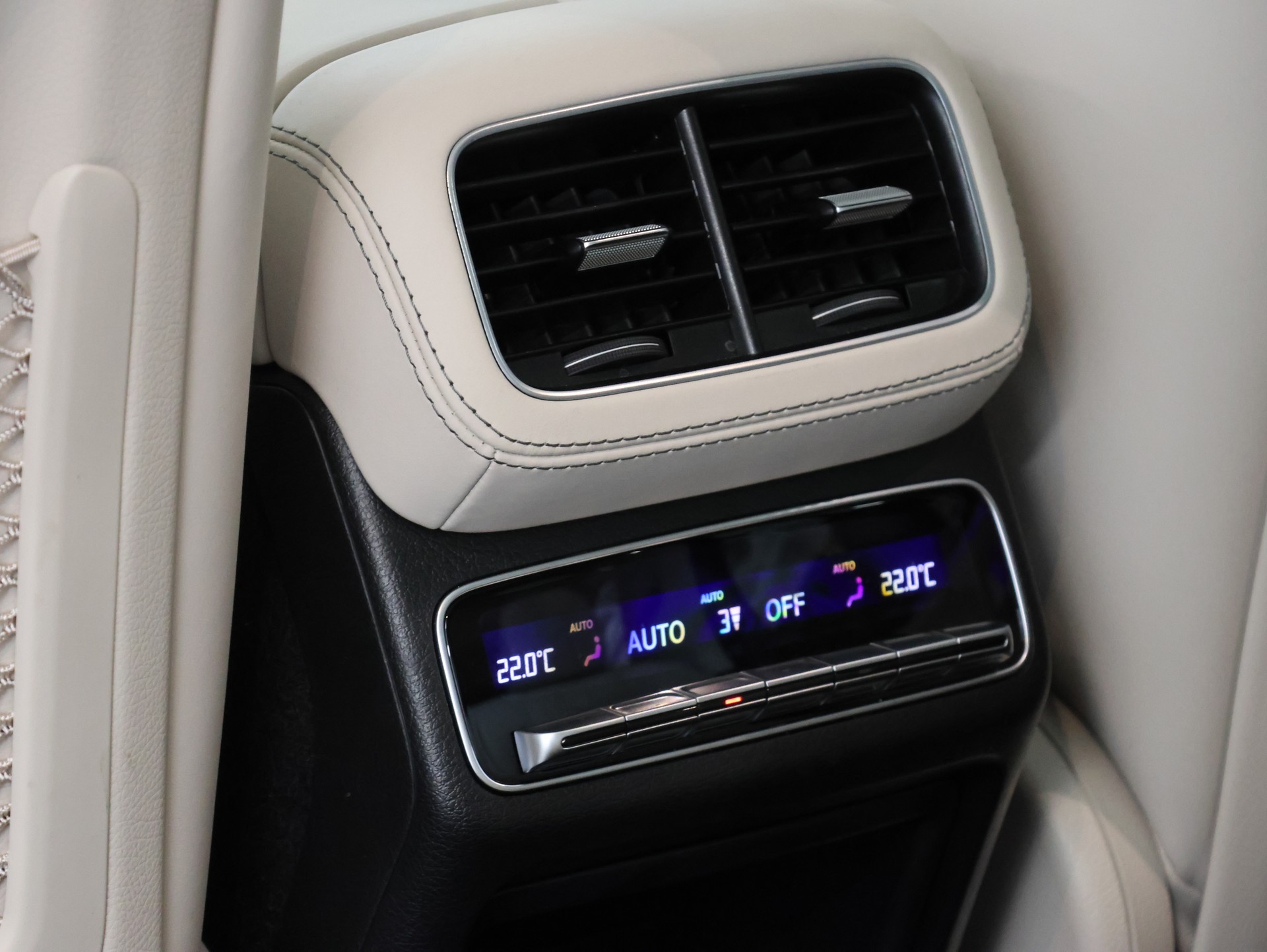 MERCEDES-BENZ GLE 53 AMG 4Matic+ 9G-Speedshift *MSI Plus* *Panoramadach* *Sitzheizung / Lüftung*-image-38