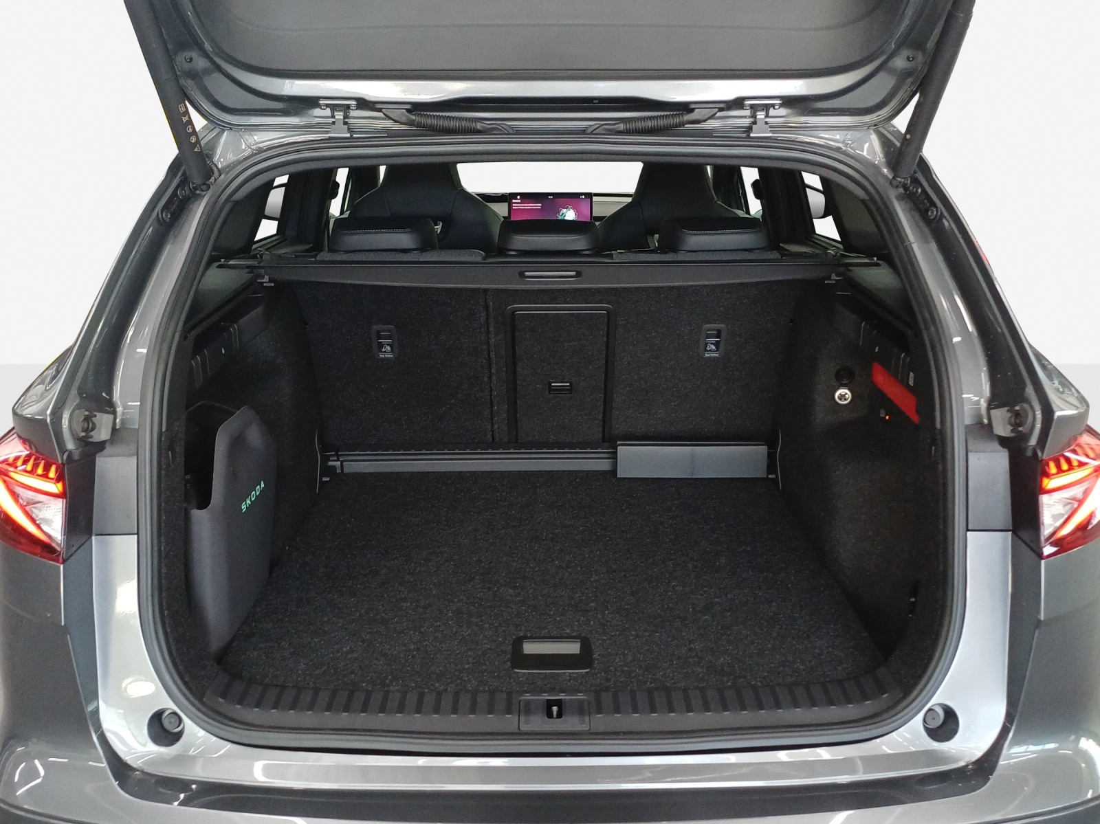 SKODA Enyaq 4x4 RS-image-12