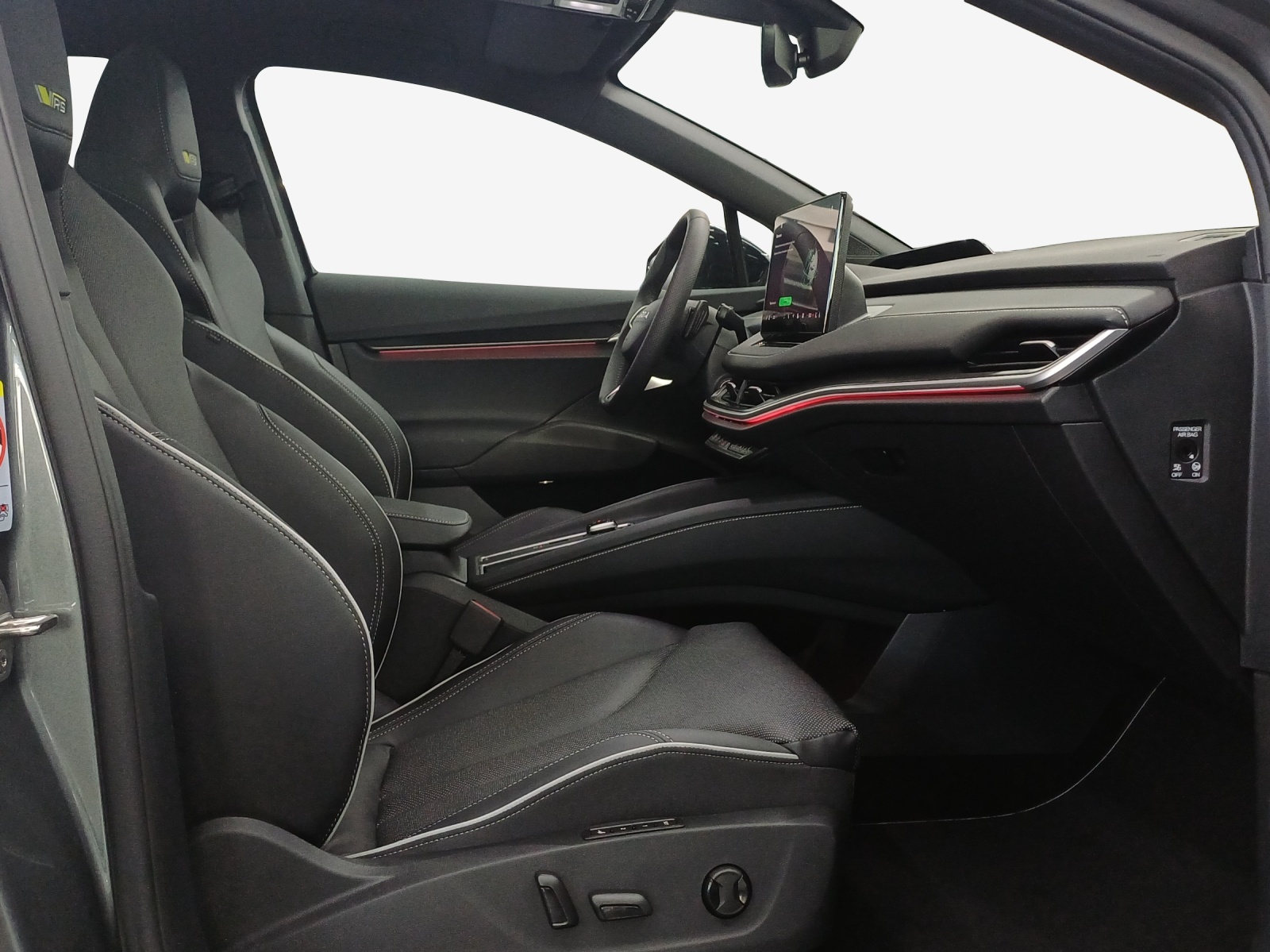 SKODA Enyaq 4x4 RS-image-14