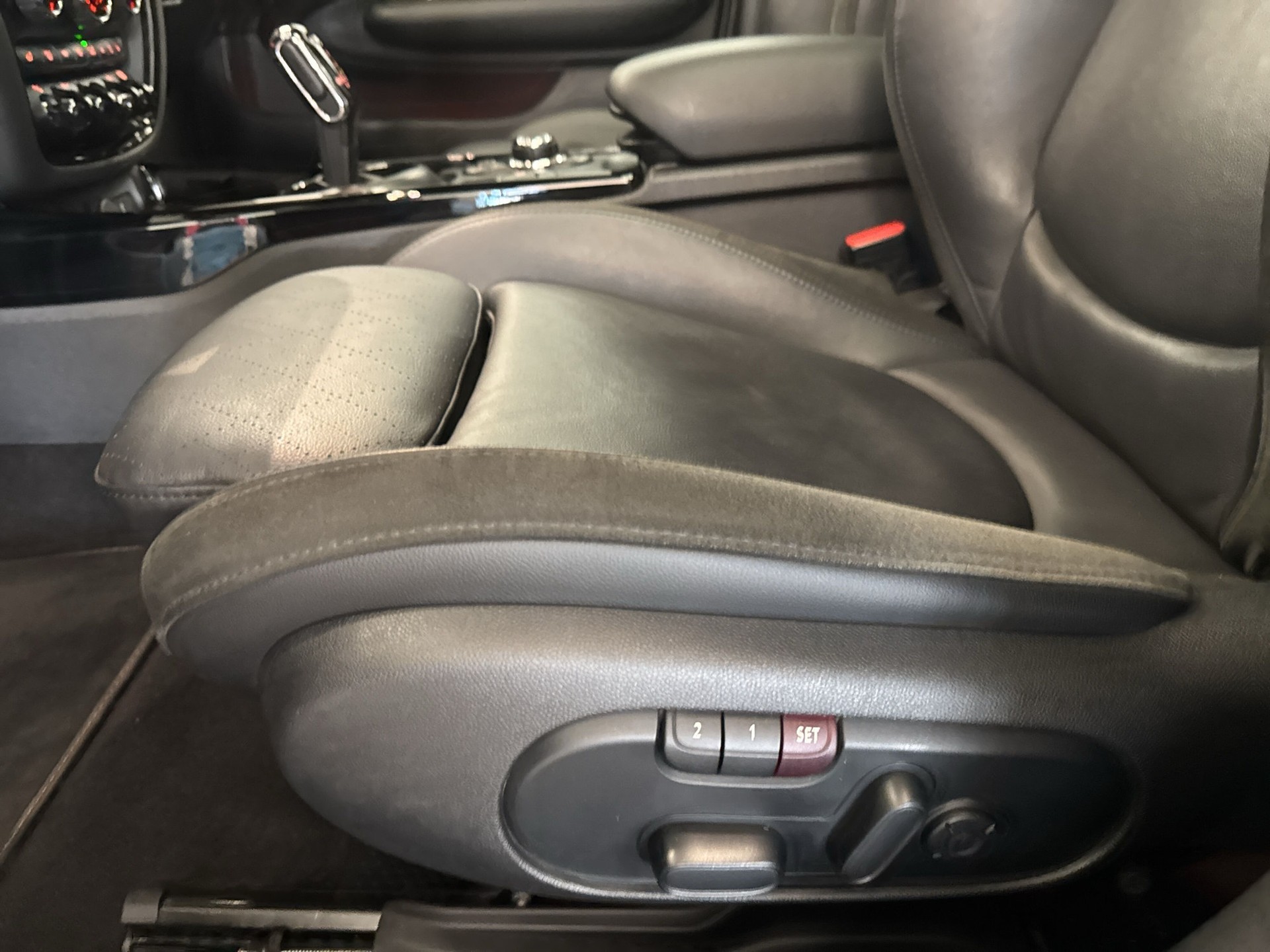 MINI Clubman Cooper S ALL4 Steptronic-image-18