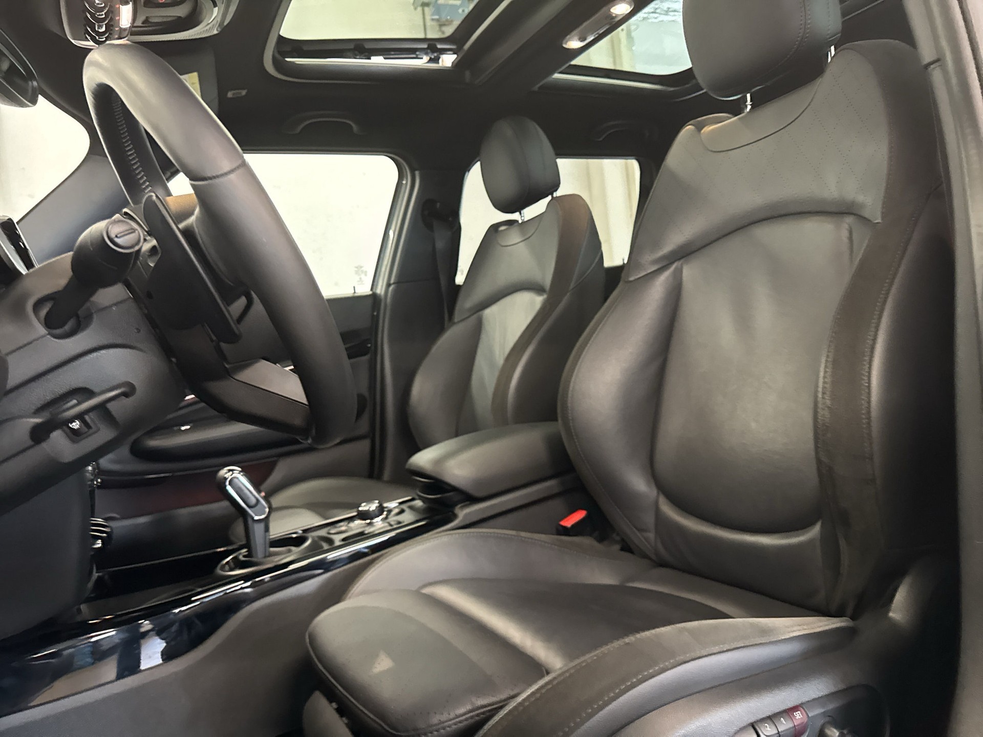 MINI Clubman Cooper S ALL4 Steptronic-image-9