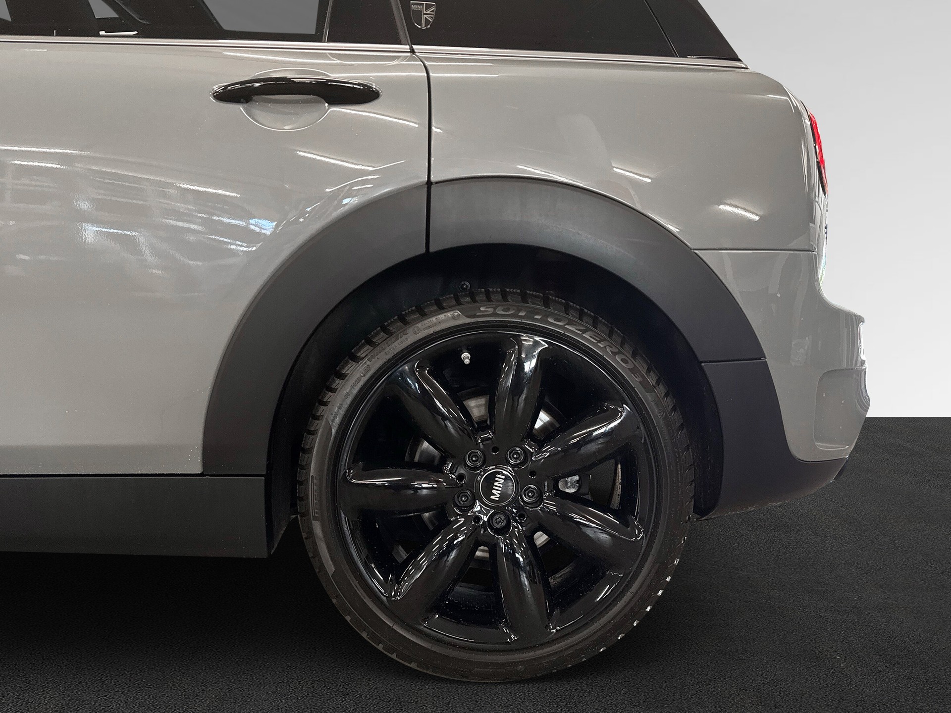 MINI Clubman Cooper S ALL4 Steptronic-image-8