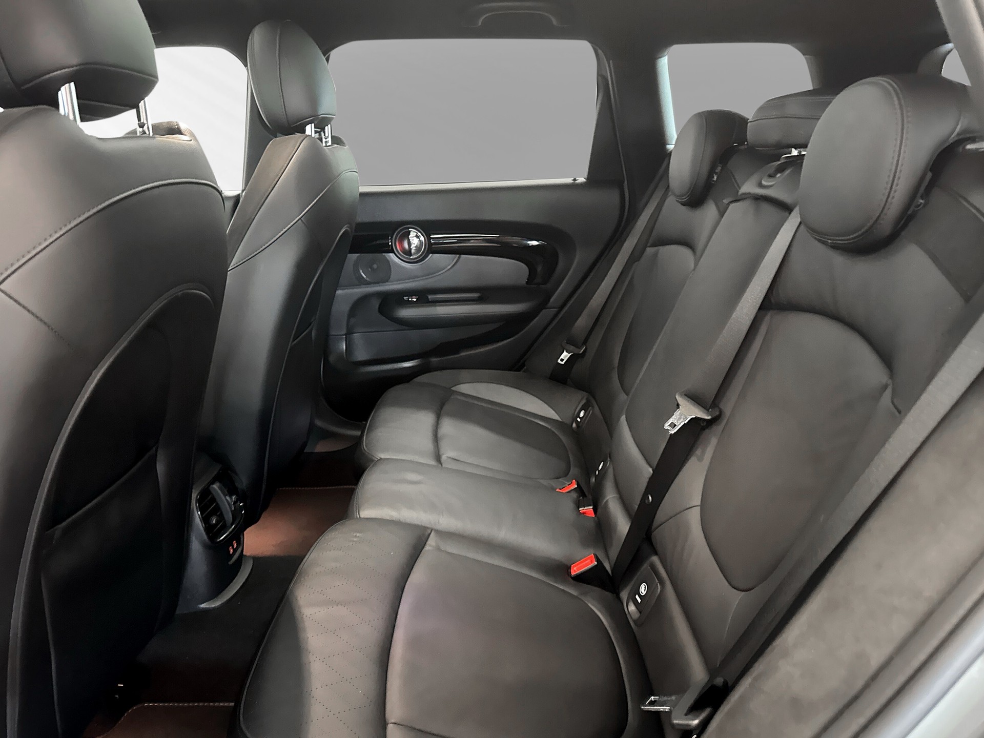 MINI Clubman Cooper S ALL4 Steptronic-image-6