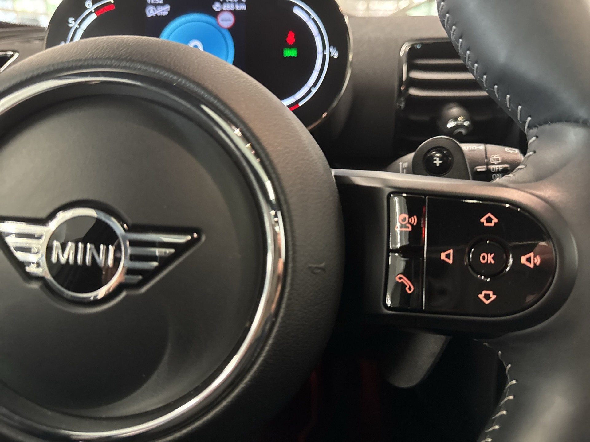 MINI Clubman Cooper S ALL4 Steptronic-image-15