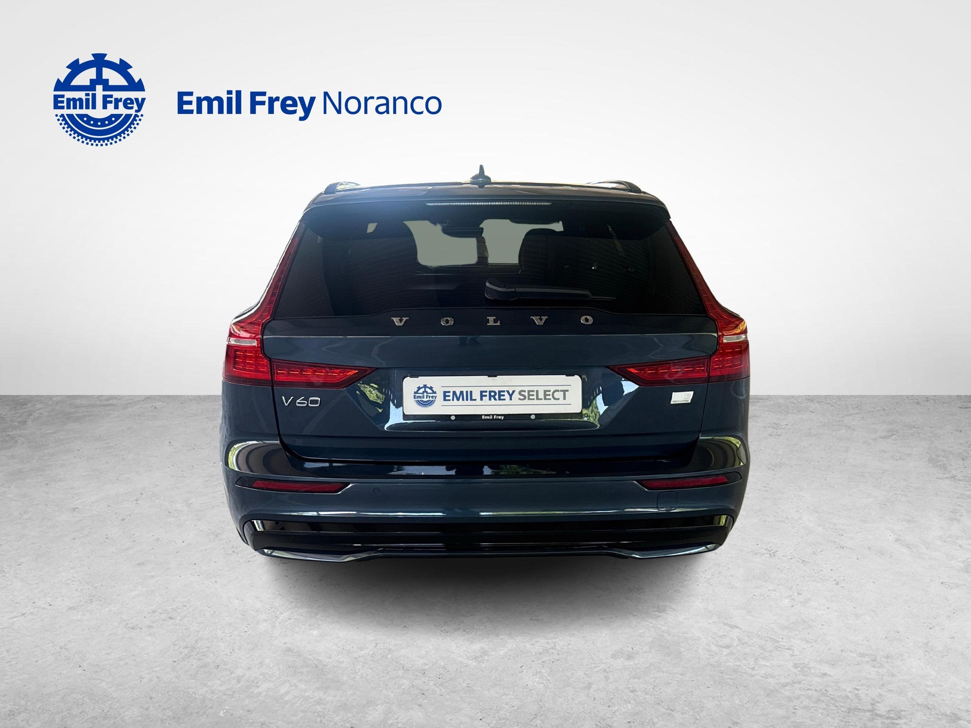 VOLVO V60 2.0 T6 TE Plus Dark eAWD - gancio traino elettrico e ruote invernali inclusi-showroom-element-3