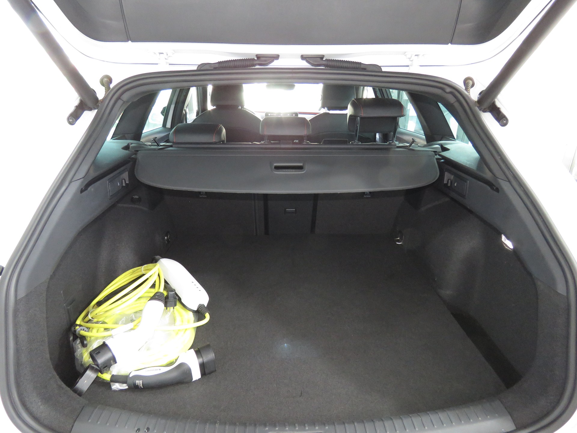 SEAT Leon ST 1.4 eHybrid PHEV DSG FR (Automat)-image-9