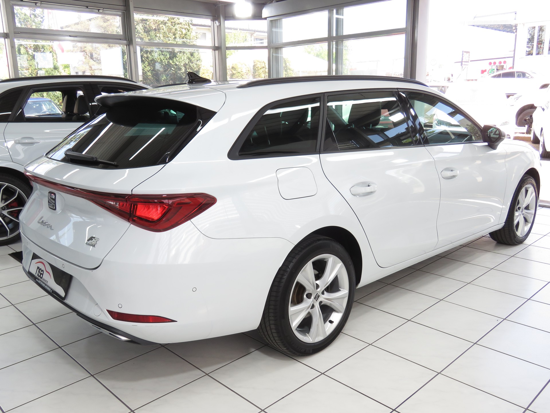 SEAT Leon ST 1.4 eHybrid PHEV DSG FR (Automat)-image-3