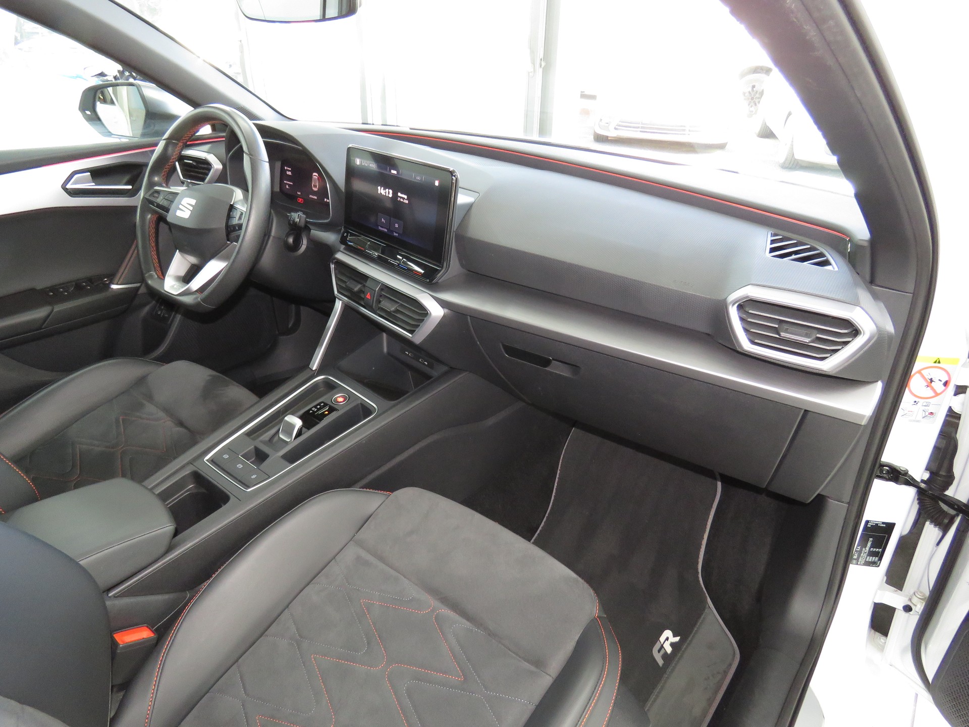 SEAT Leon ST 1.4 eHybrid PHEV DSG FR (Automat)-image-10