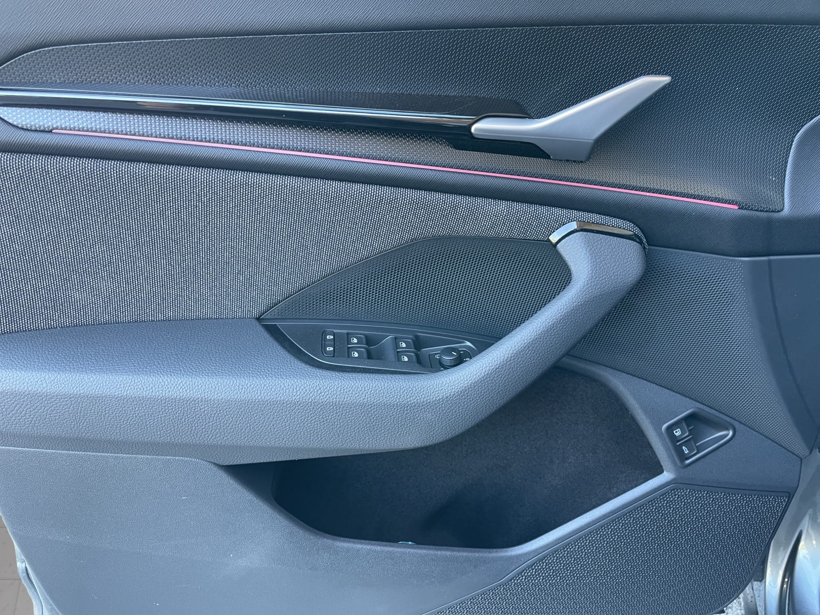 SKODA Kodiaq 1.5 TSI PHEV Dynamic-image-5