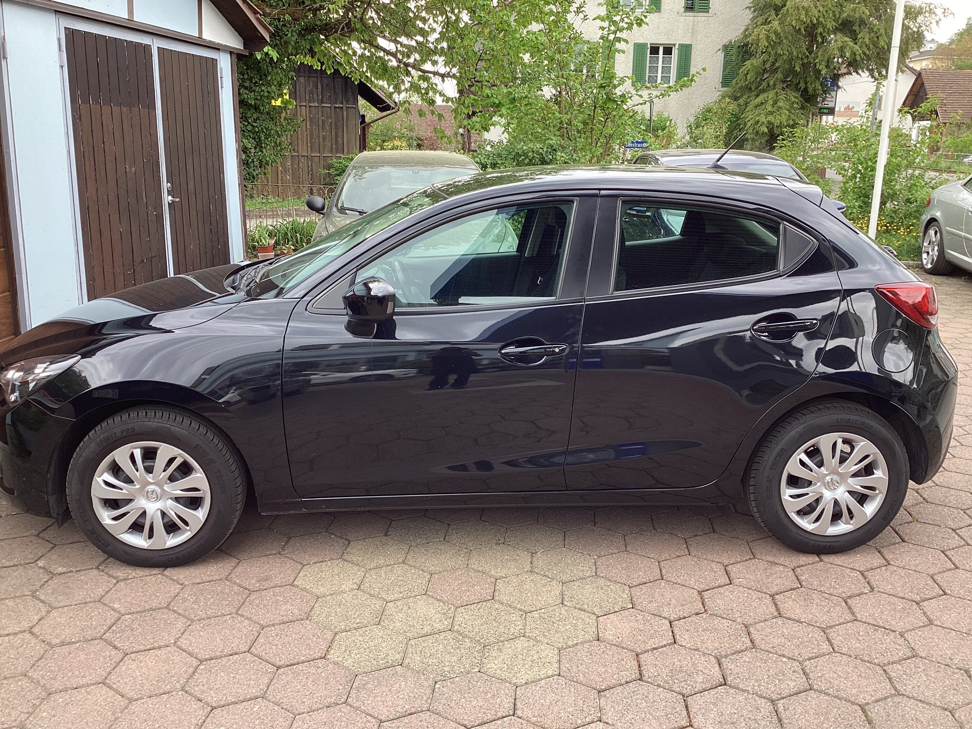 MAZDA 2 1.5i 16V Skyactiv-G Ambition Drive-image-2