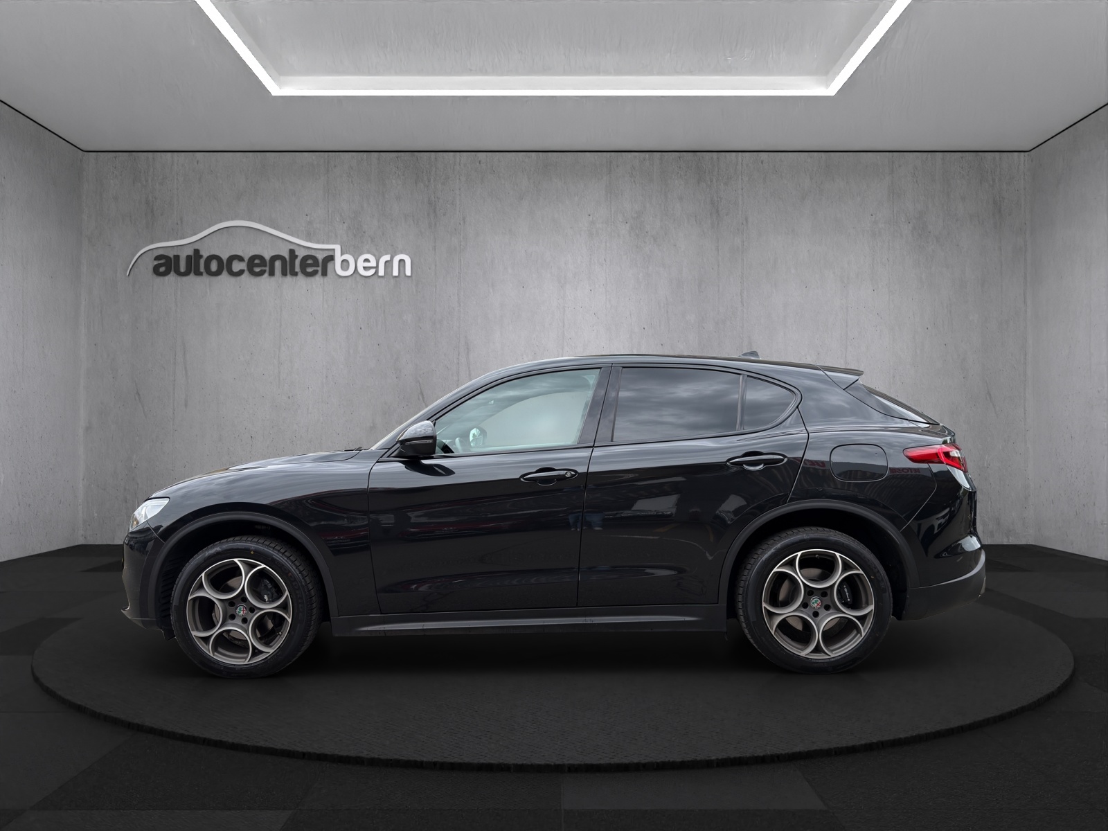 ALFA ROMEO Stelvio 2.0 Super Q4 Automatic-image-3