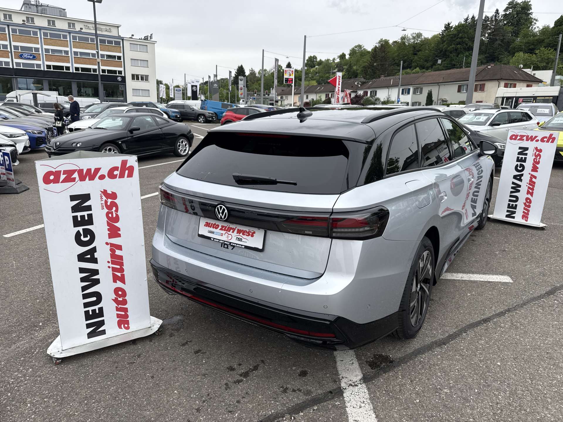 VW ID.7 Tourer Limited Edition 77kWh 285PS Automat-image-2