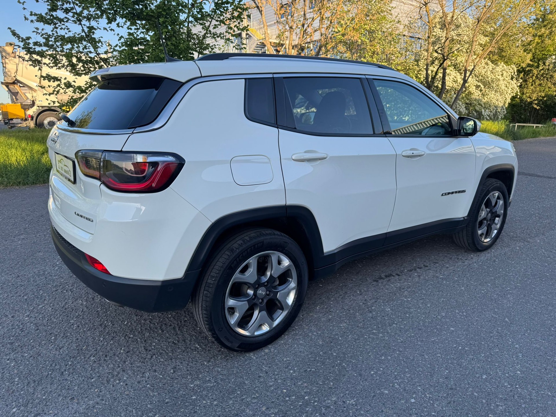 JEEP Compass 1.4 Turbo Limited AWD 9ATX-image-5