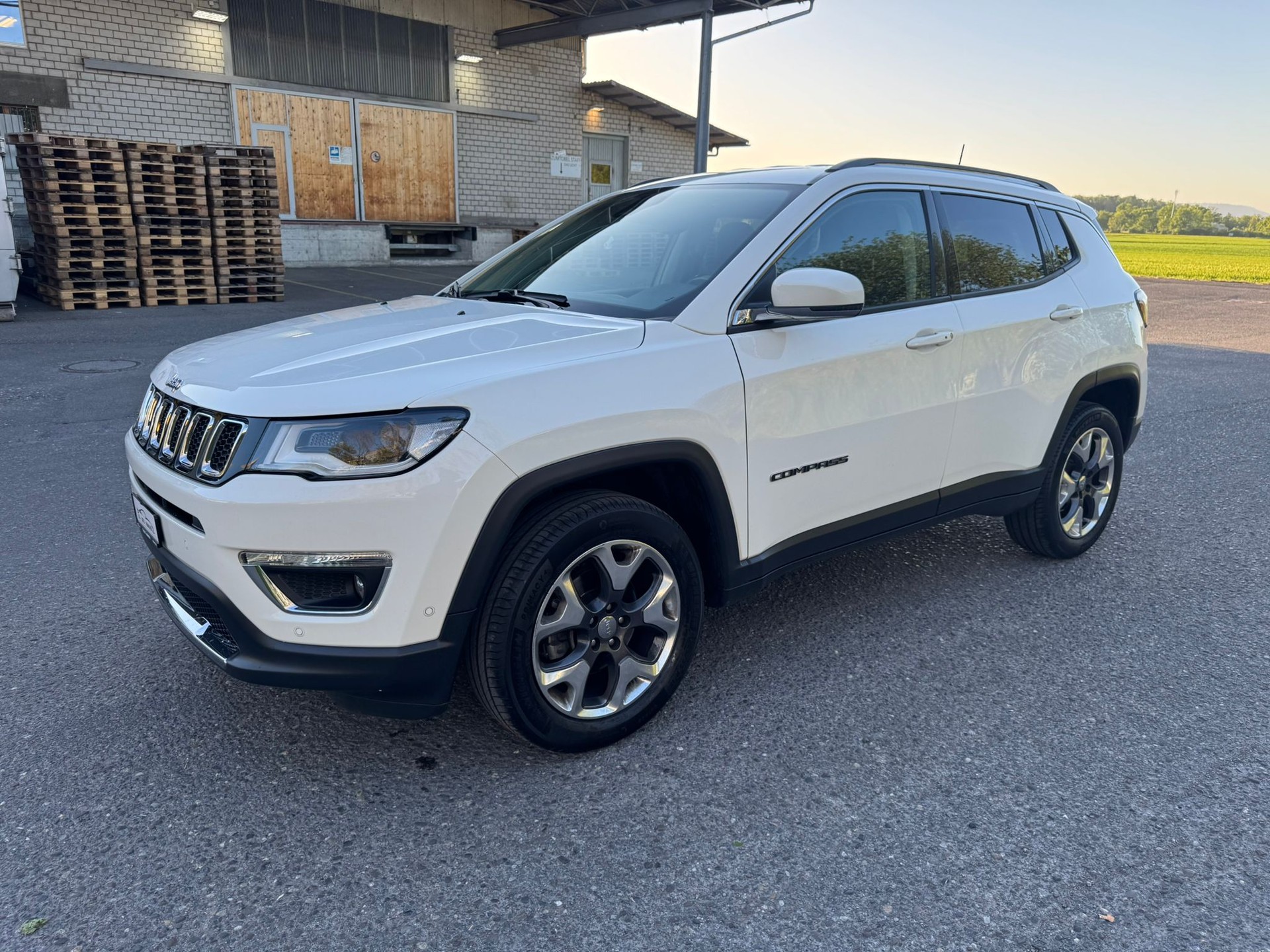 JEEP Compass 1.4 Turbo Limited AWD 9ATX-image-2