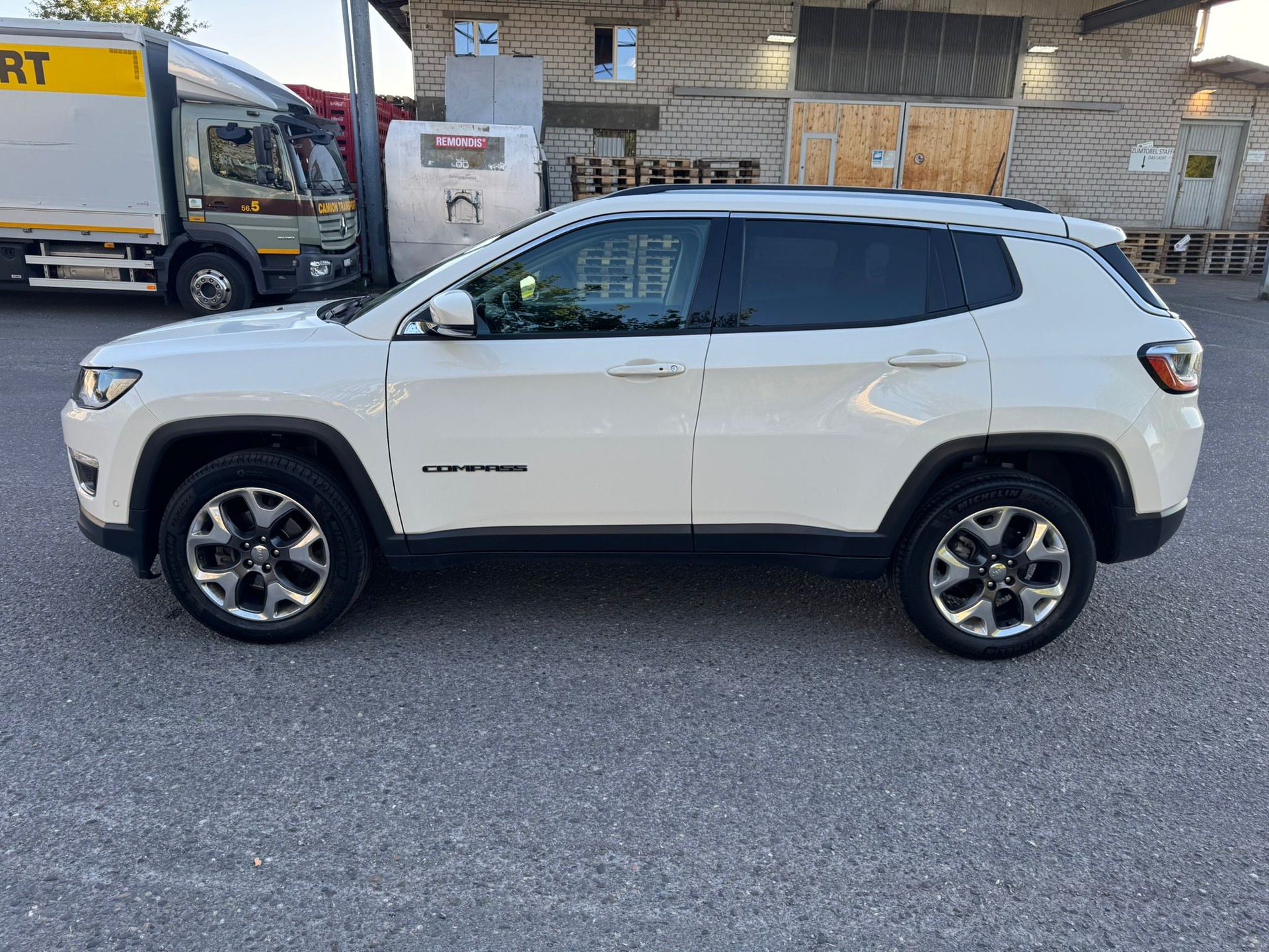 JEEP Compass 1.4 Turbo Limited AWD 9ATX-image-7