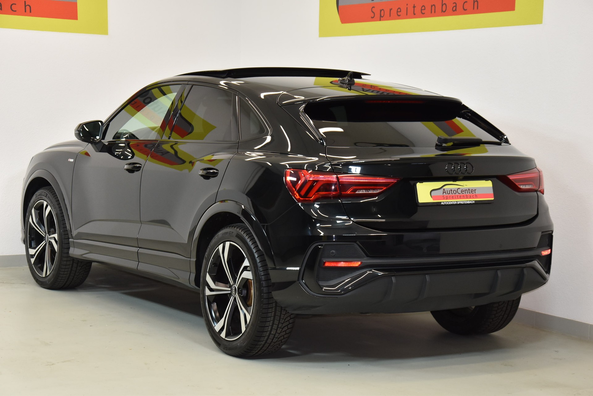 AUDI Q3 Sportback 35 TFSI S line Attraction S-tronic-image-11