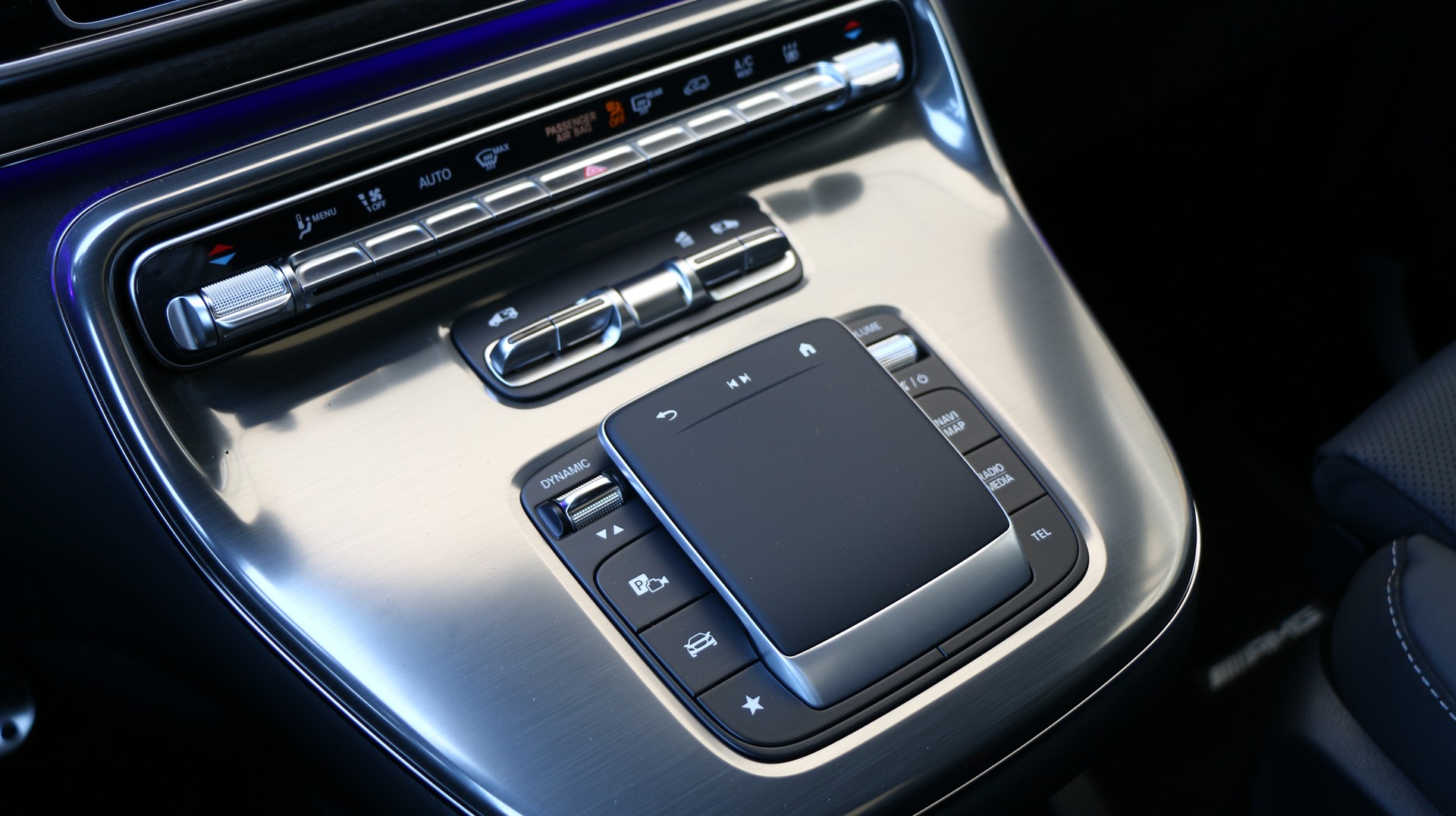 MERCEDES-BENZ V 300 d EXCLUSIVE Swiss Edition-image-18