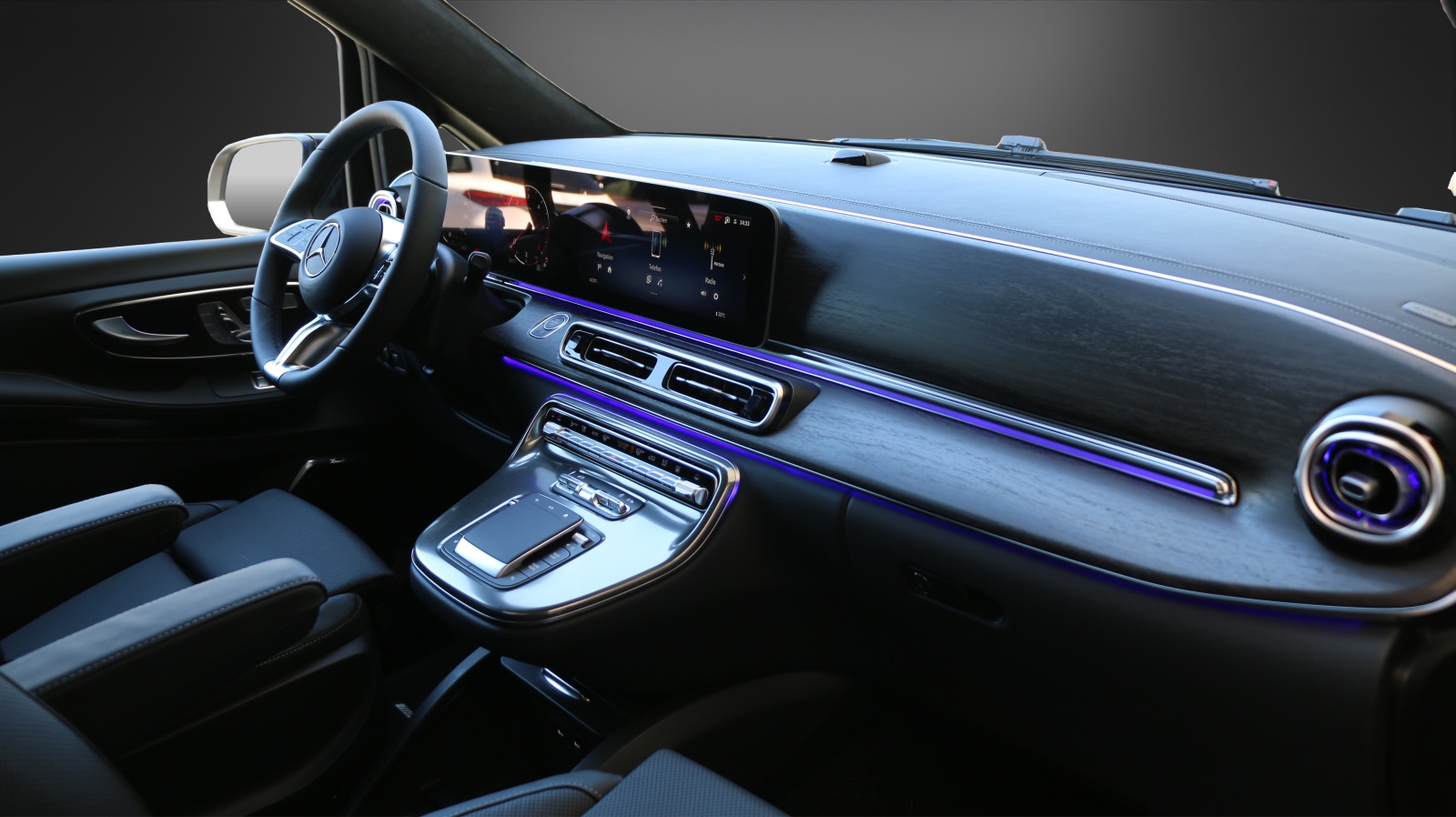 MERCEDES-BENZ V 300 d EXCLUSIVE Swiss Edition-image-7