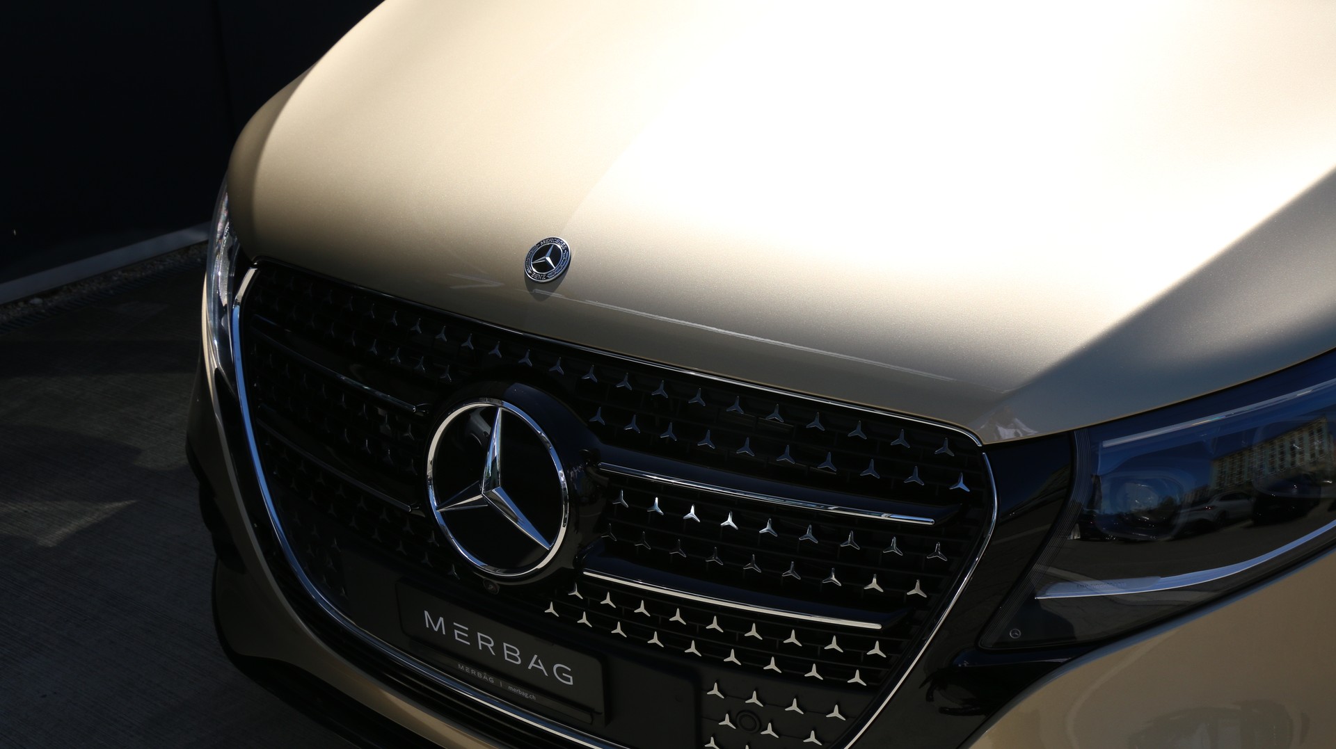 MERCEDES-BENZ V 300 d EXCLUSIVE Swiss Edition-image-27