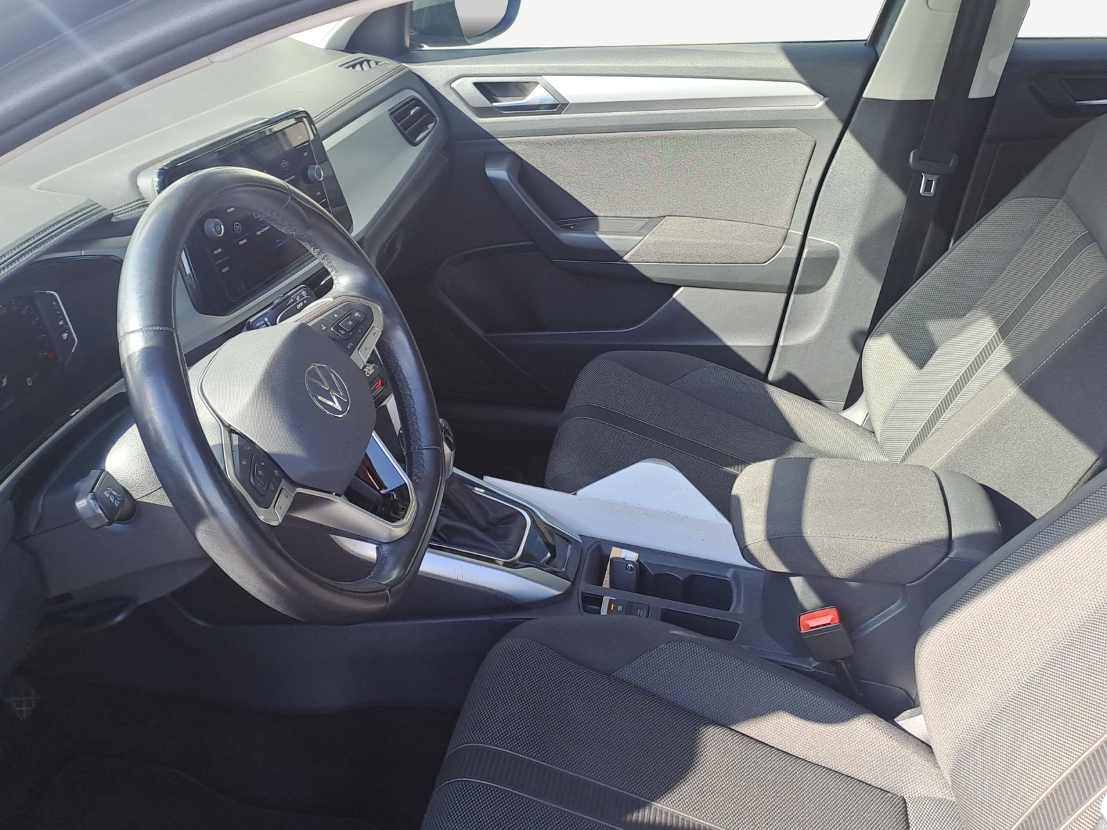 VW T-Roc 1.5 TSI EVO Life DSG-image-7