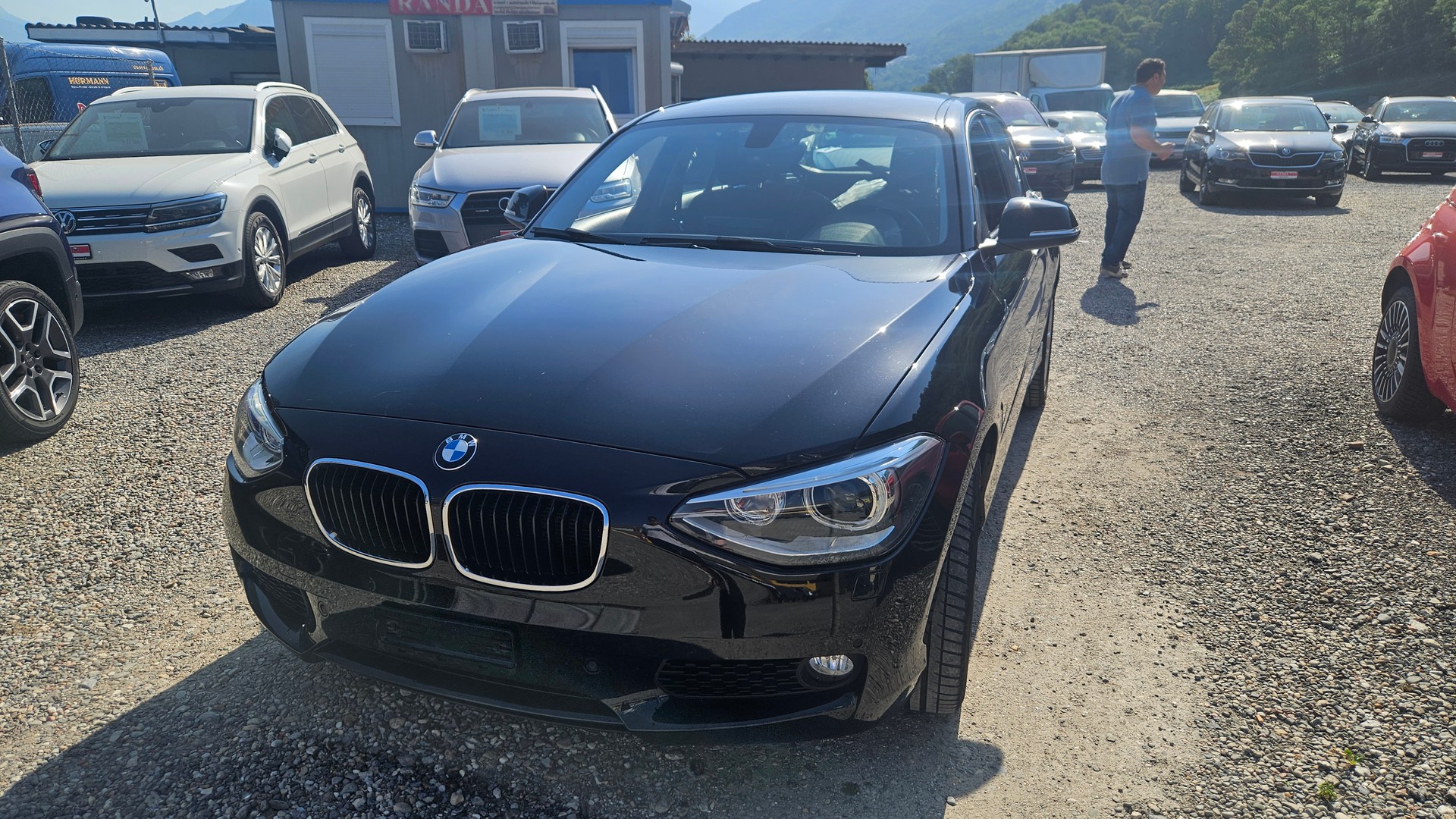 BMW 116i-image-0
