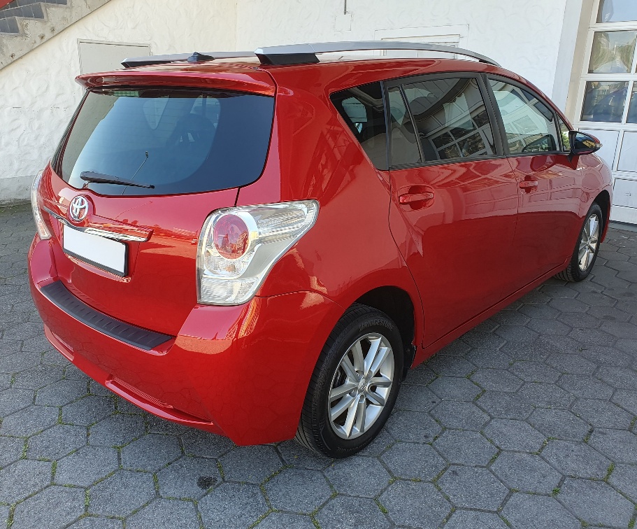 TOYOTA Verso 1.8 Trend-image-2