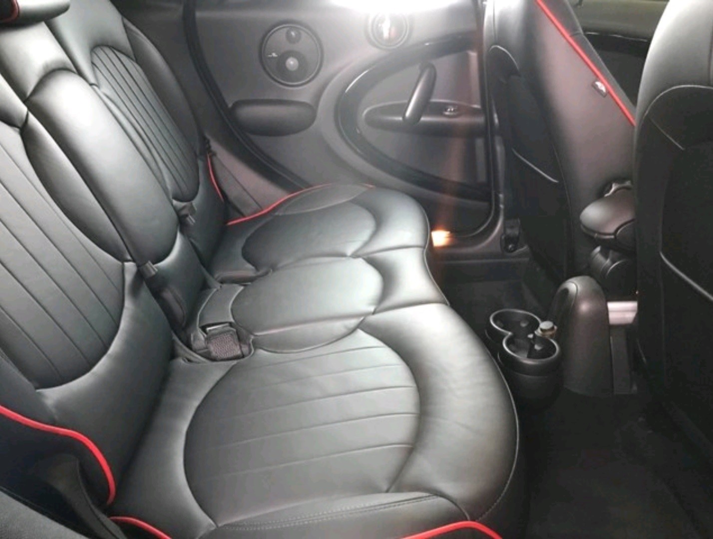 MINI 1.6i John Cooper Works ALL4-image-5
