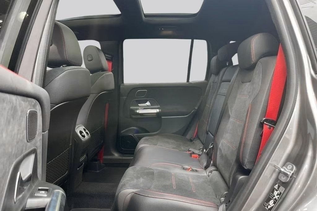 MERCEDES-BENZ GLB AMG 35 4Matic 8G-Tronic-image-11