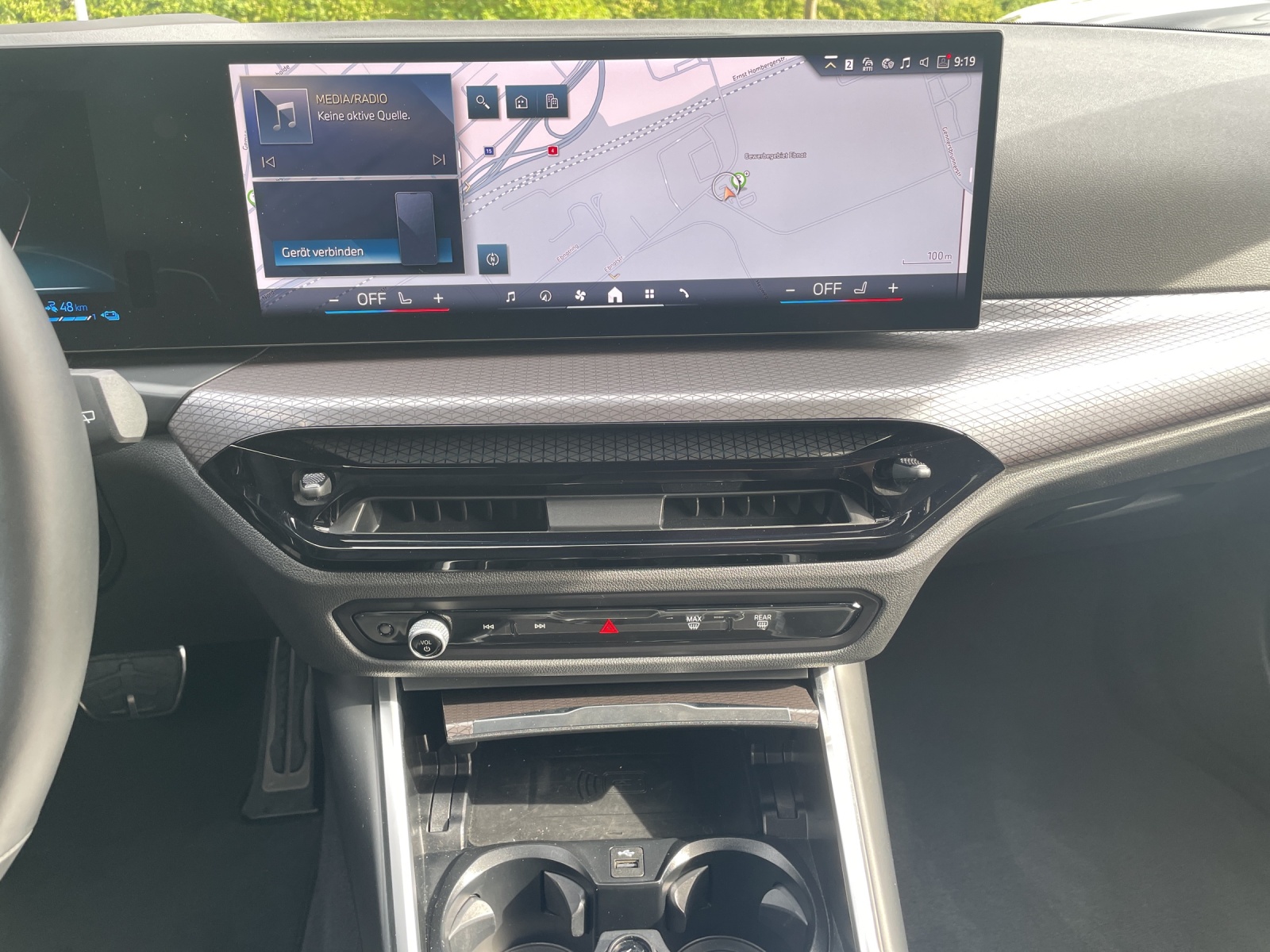 BMW 330e xDrive Touring M Sportpaket-image-14
