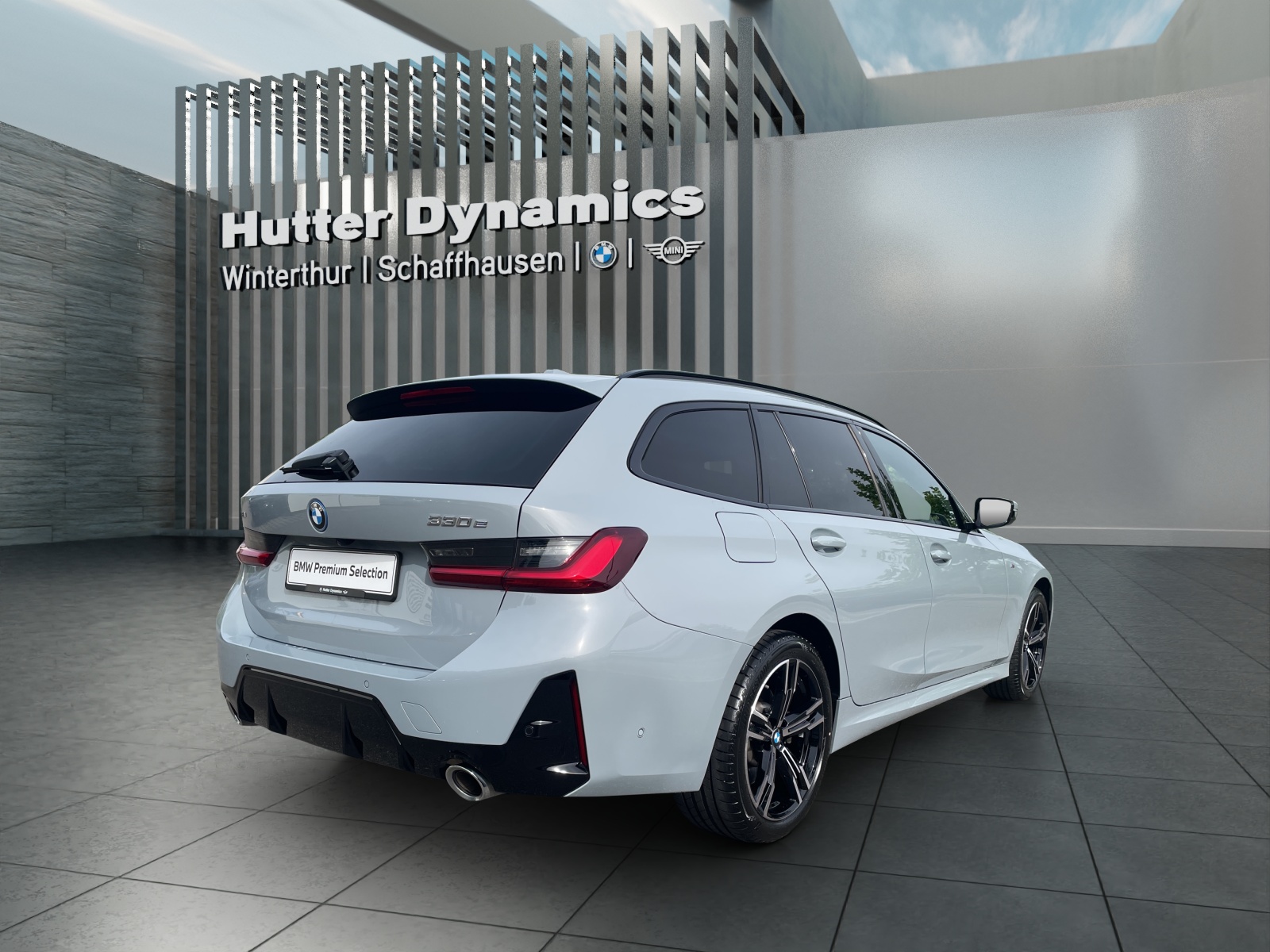 BMW 330e xDrive Touring M Sportpaket-image-5