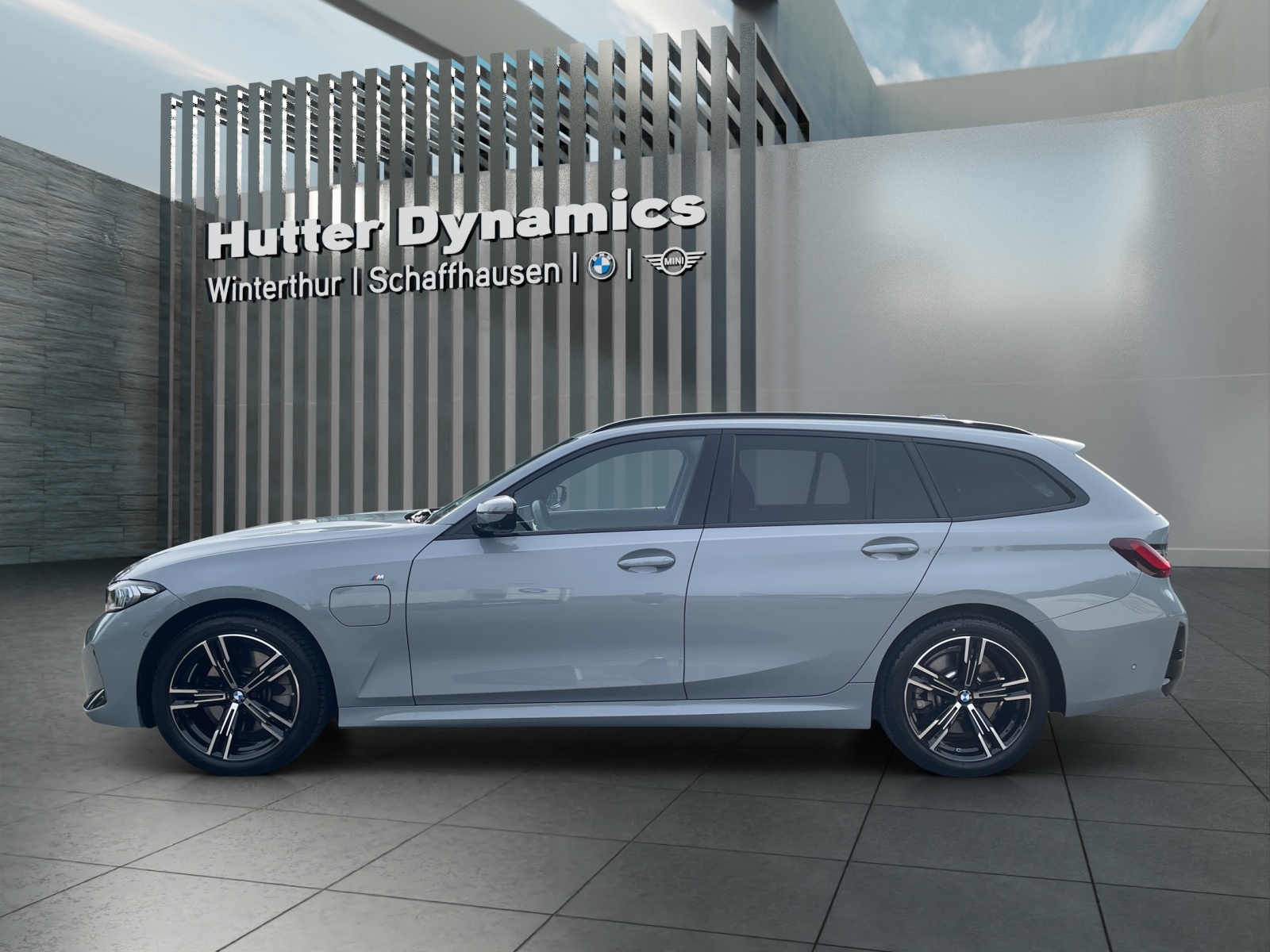 BMW 330e xDrive Touring M Sportpaket-image-8