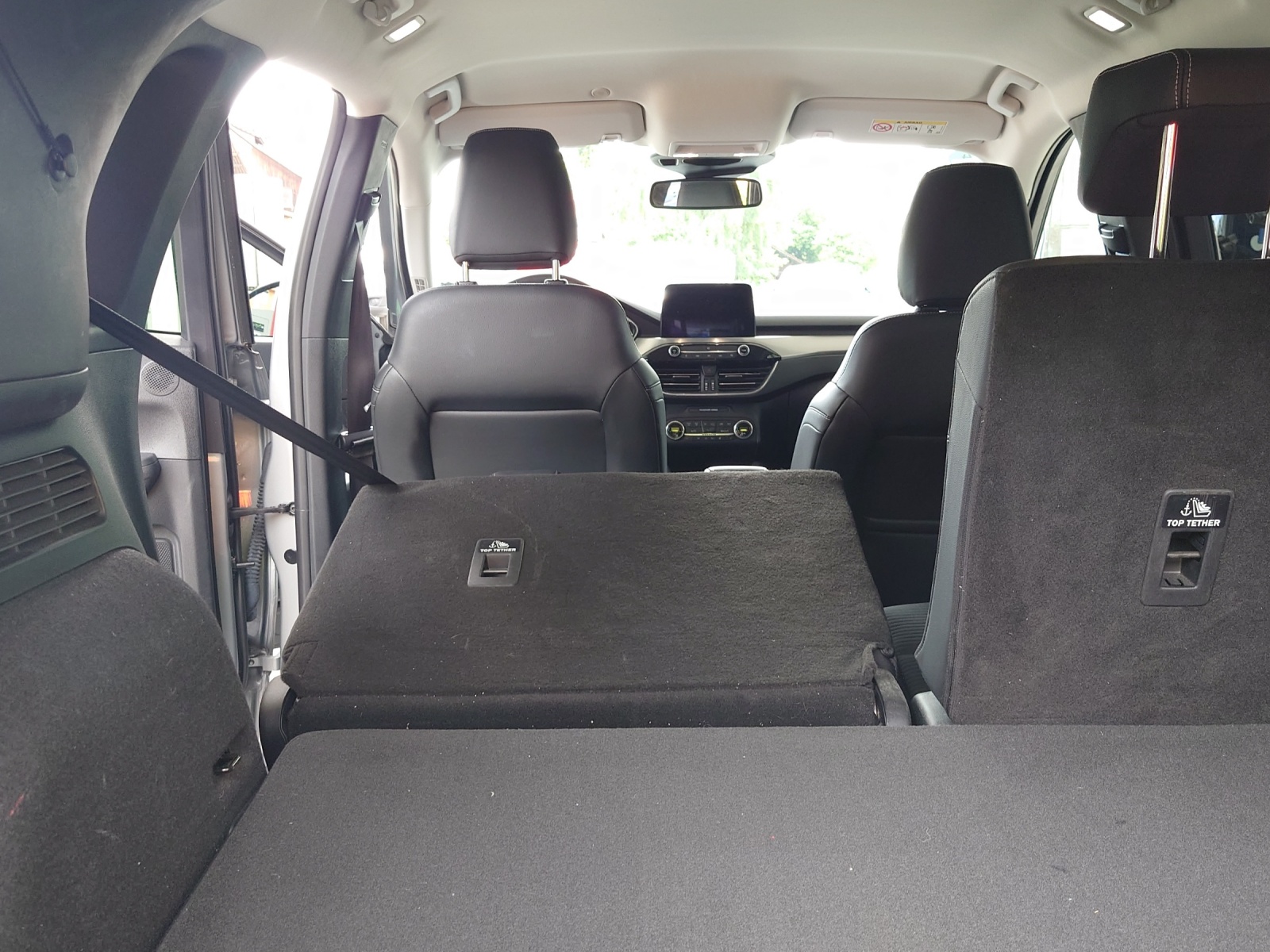 FORD 2.5 Hybrid Titanium X-image-3