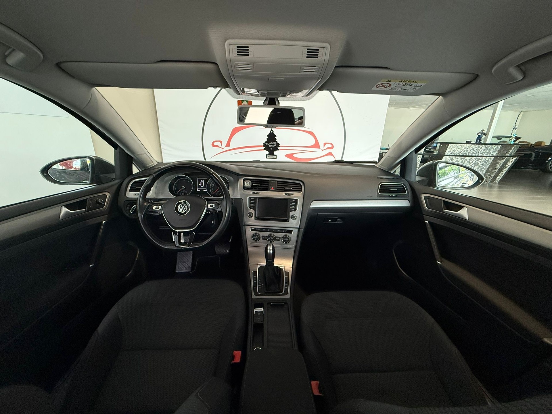 VW Golf 1.0 TSI BlueMotion Comfortline DSG-image-13