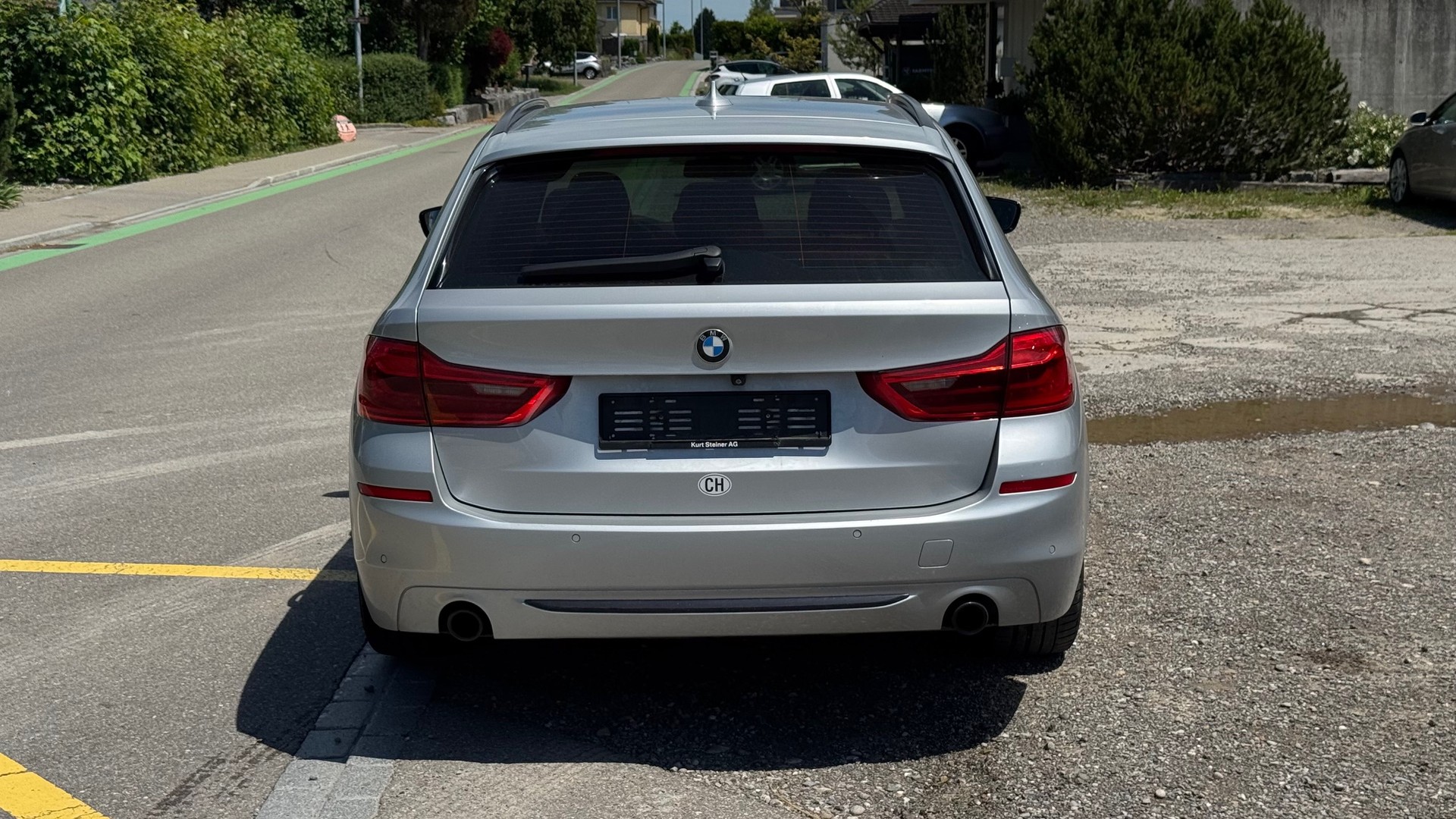 BMW 520d xDrive Touring Sport Line Steptronic-image-5
